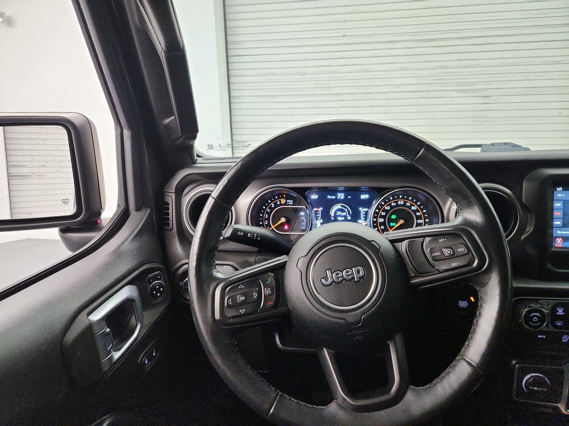 Thumbnail: 2021 Jeep Gladiator - 10