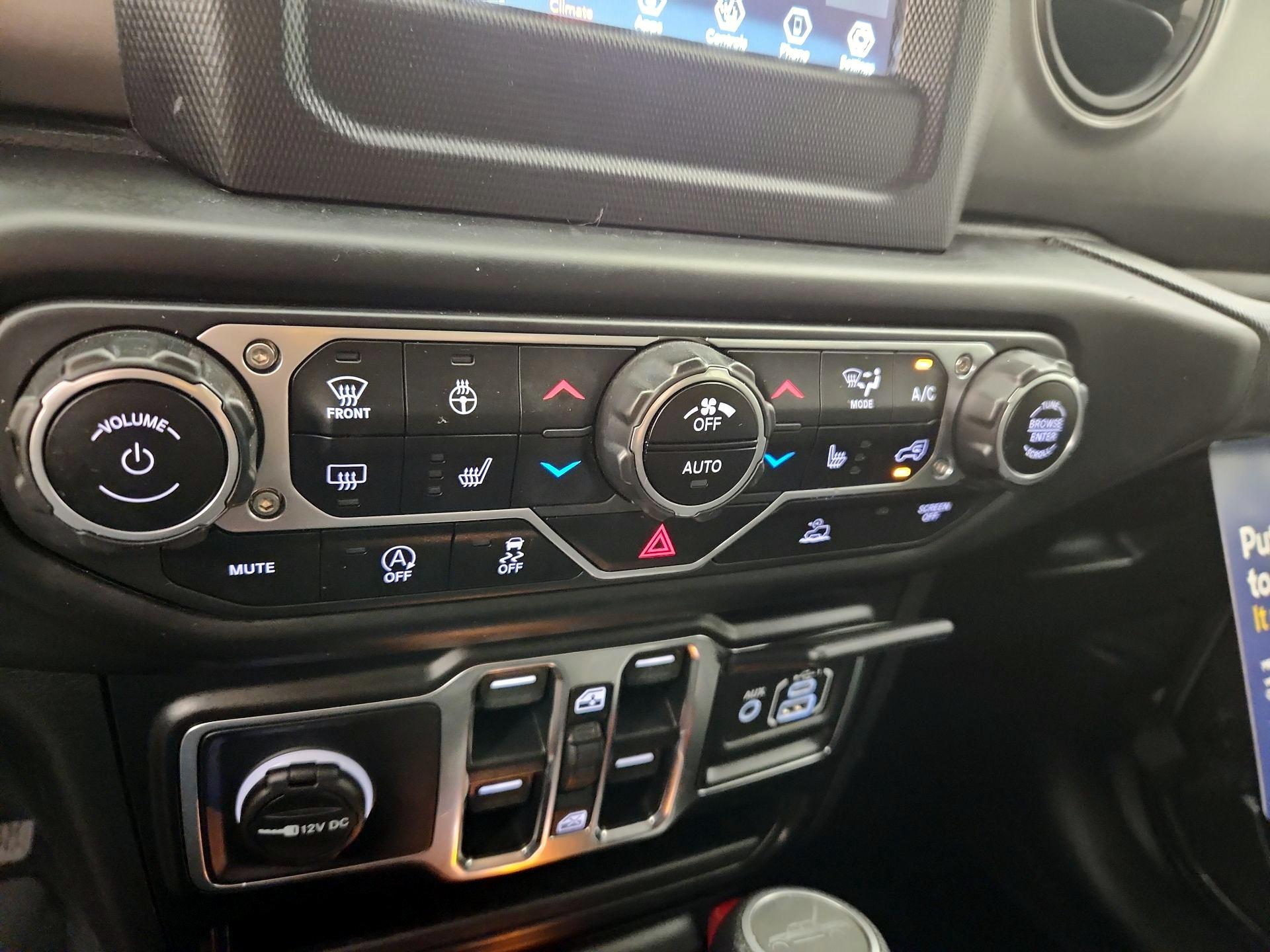 Thumbnail: 2021 Jeep Gladiator - 16