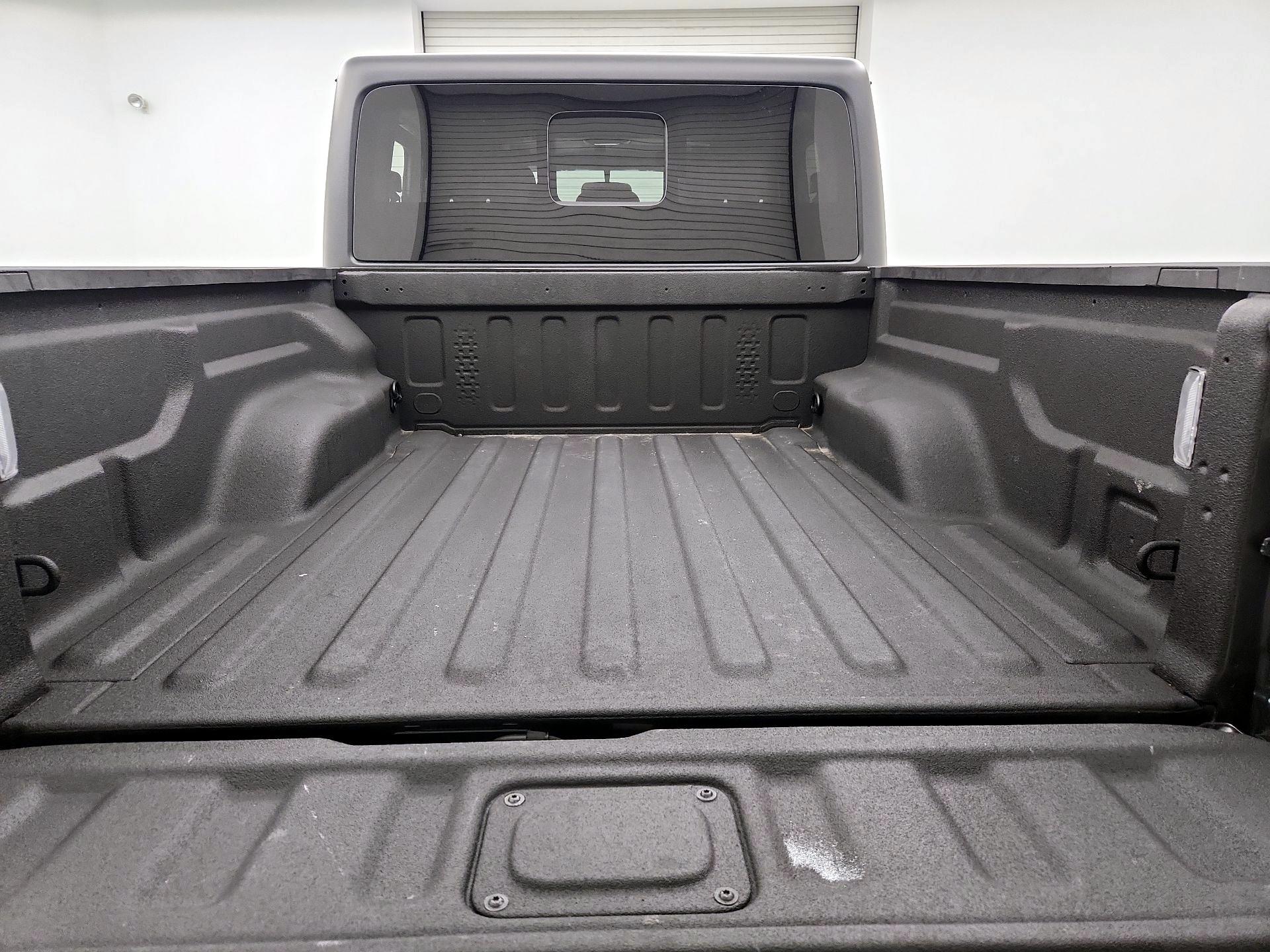 Thumbnail: 2021 Jeep Gladiator - 20