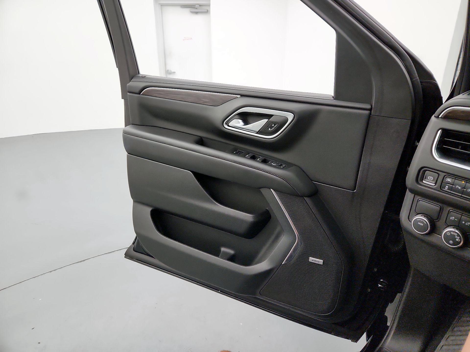 Thumbnail: 2023 Chevrolet Tahoe - 12