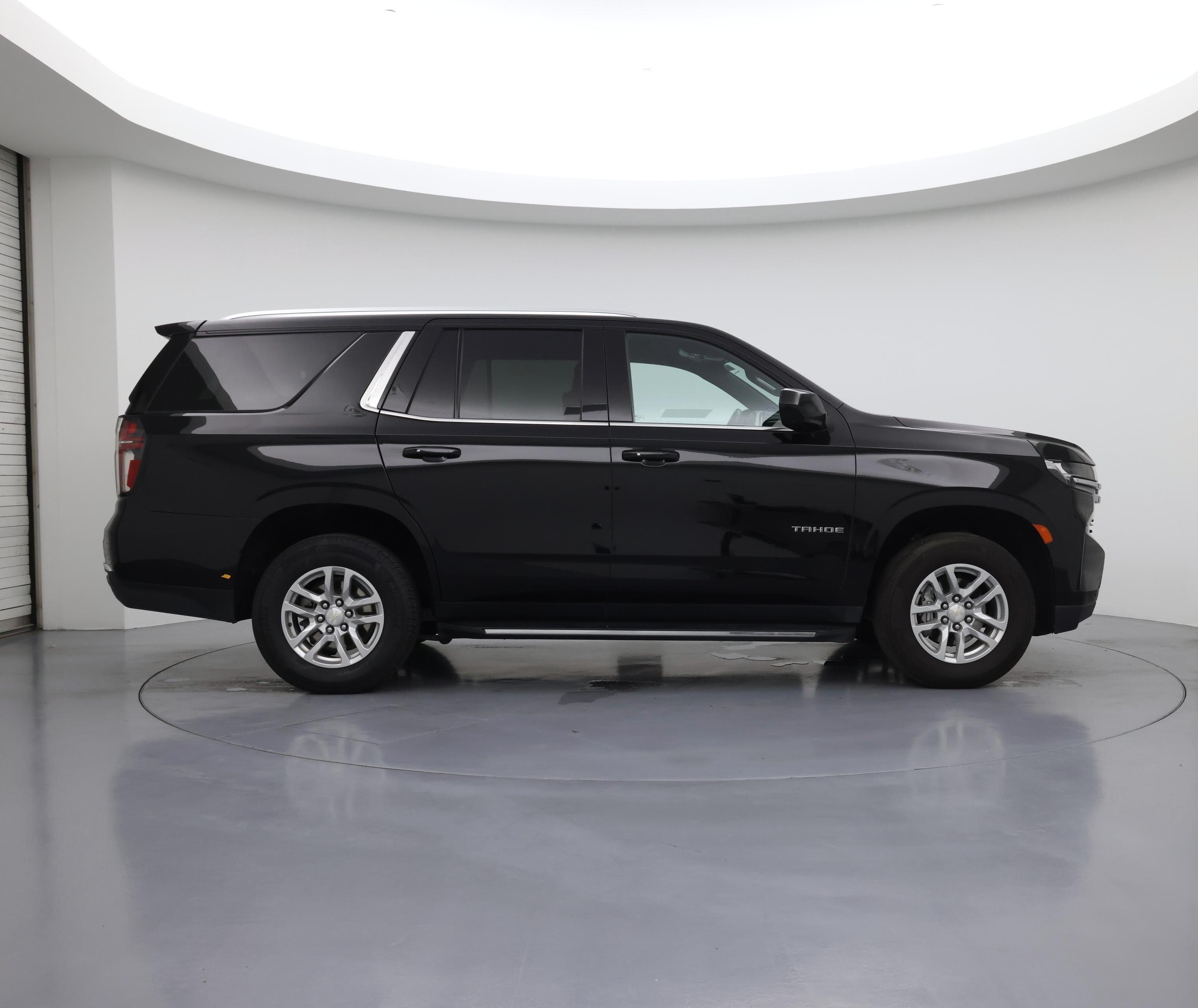 Thumbnail: 2023 Chevrolet Tahoe - 7