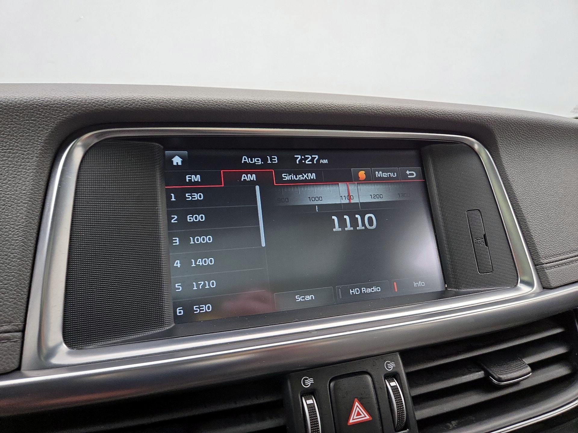 Thumbnail: 2016 Kia Optima - 16