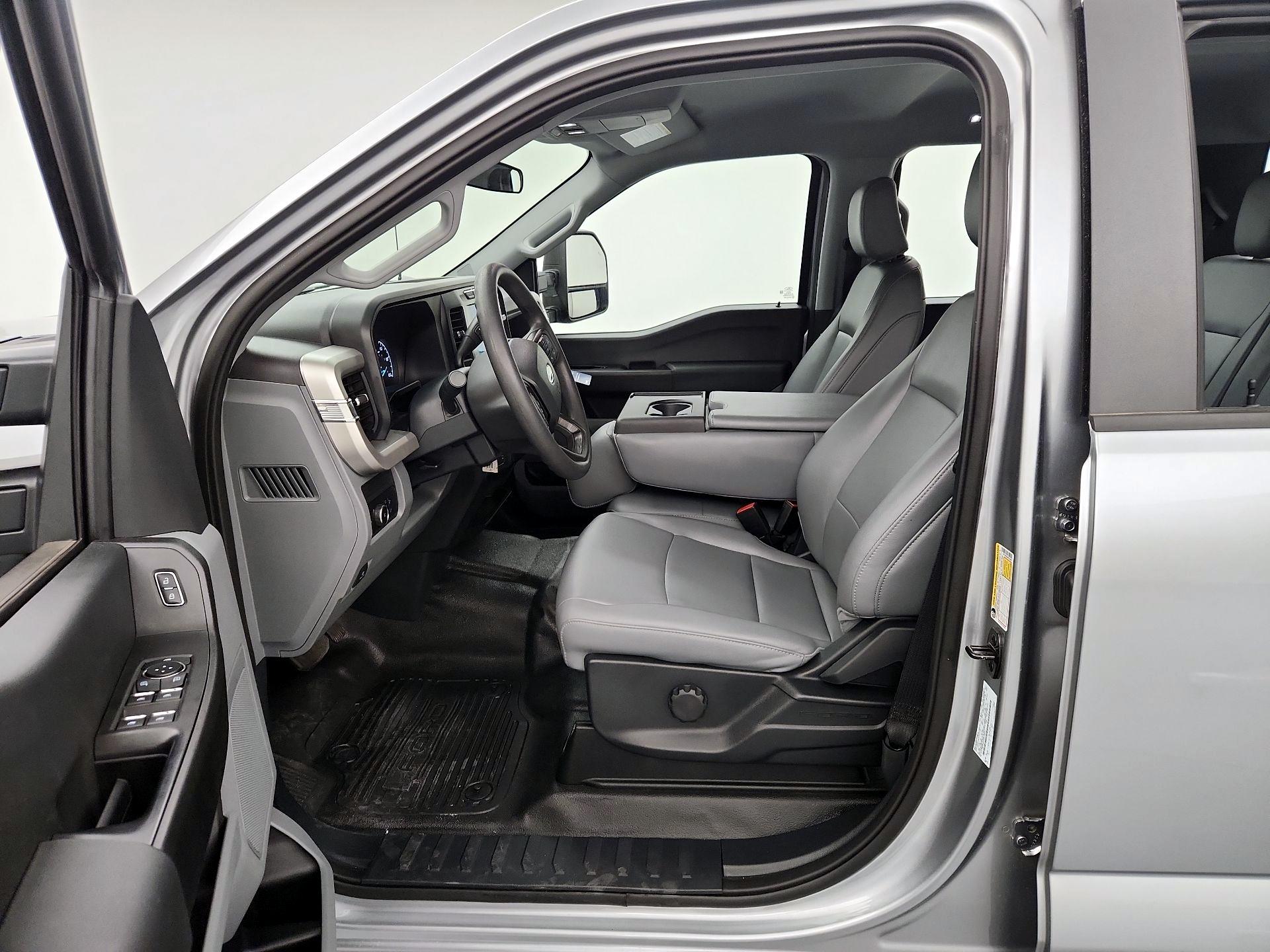 Thumbnail: 2023 Ford F-250 - 11