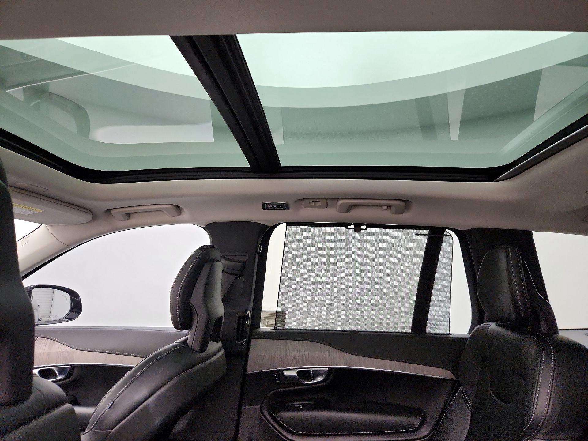Thumbnail: 2020 Volvo XC90 - 20