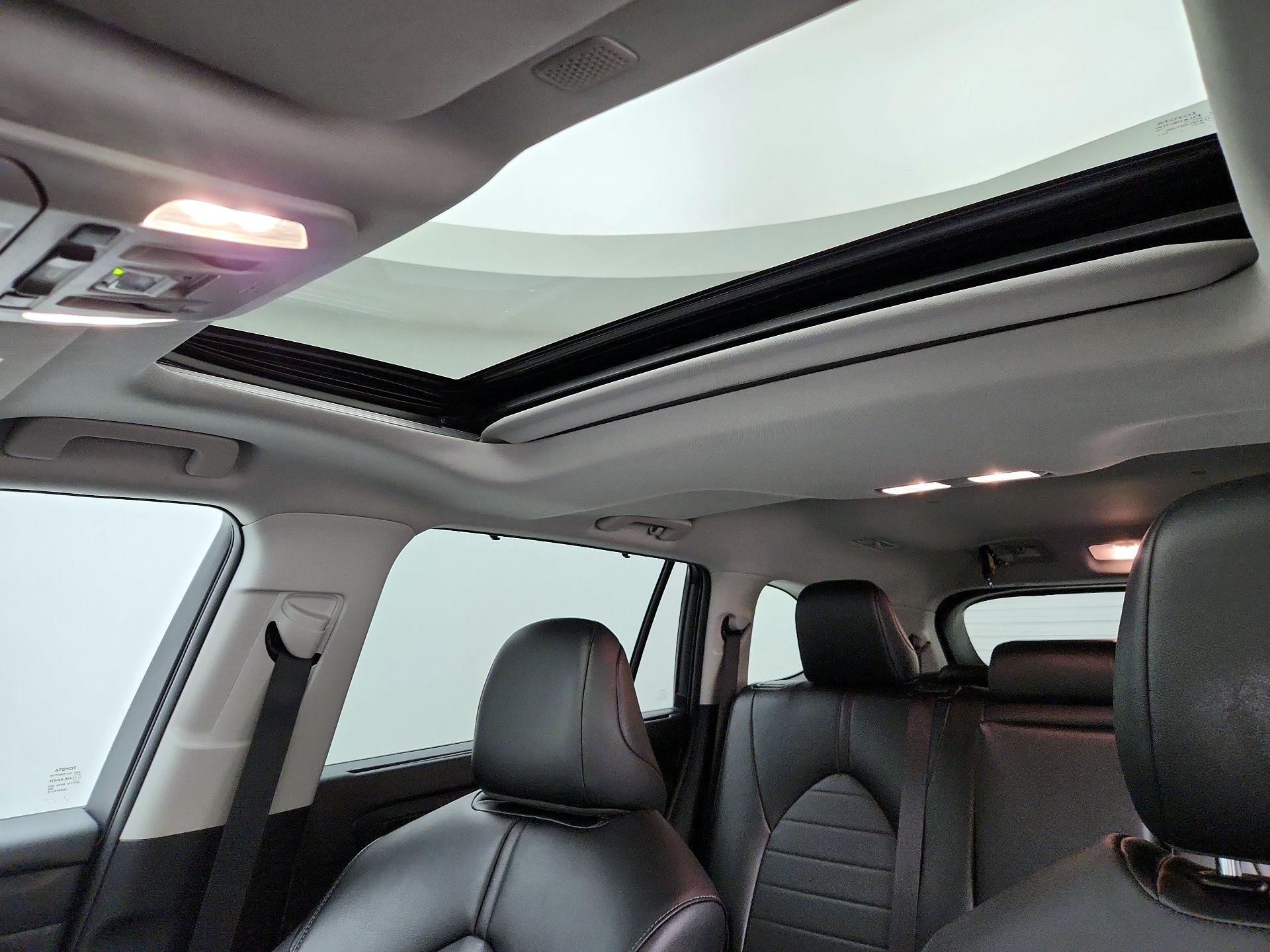 Thumbnail: 2021 Toyota Highlander - 19