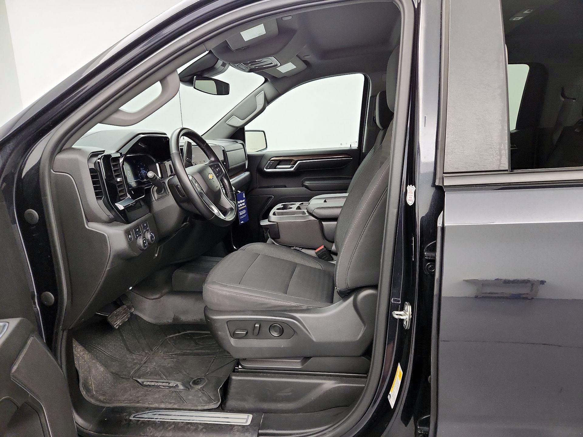 Thumbnail: 2023 Chevrolet Silverado 1500 - 11
