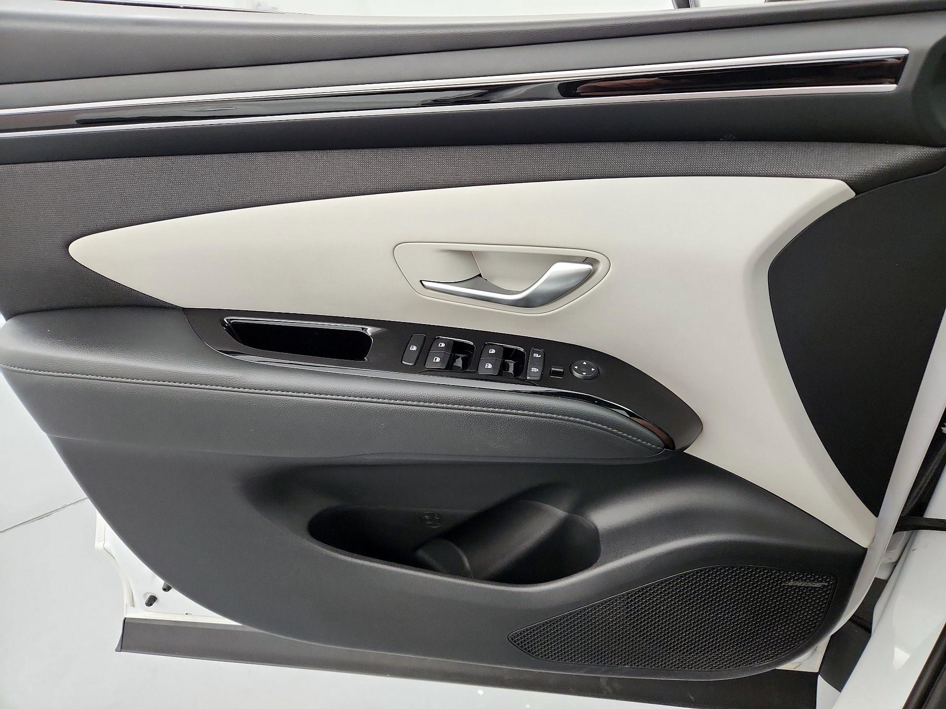 Thumbnail: 2022 Hyundai Tucson - 12