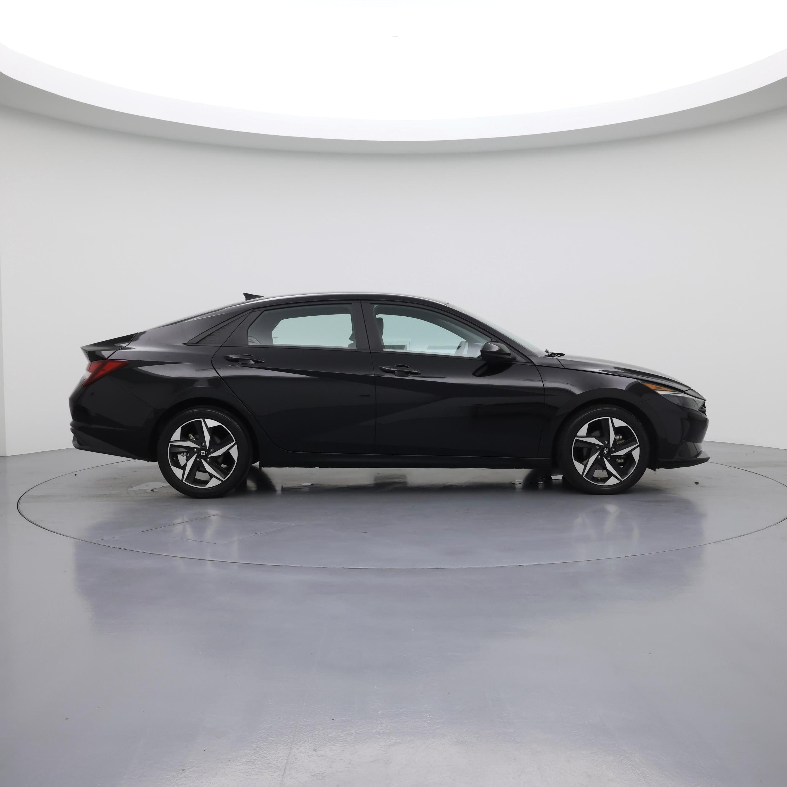 Thumbnail: 2023 Hyundai Elantra - 7