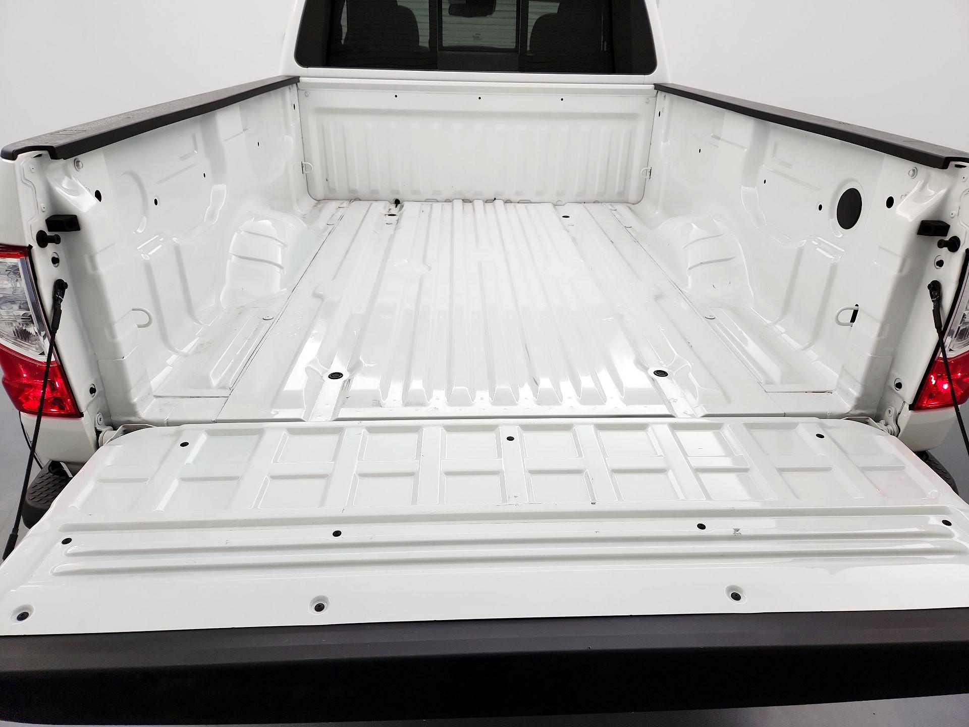Thumbnail: 2024 Nissan Titan - 20