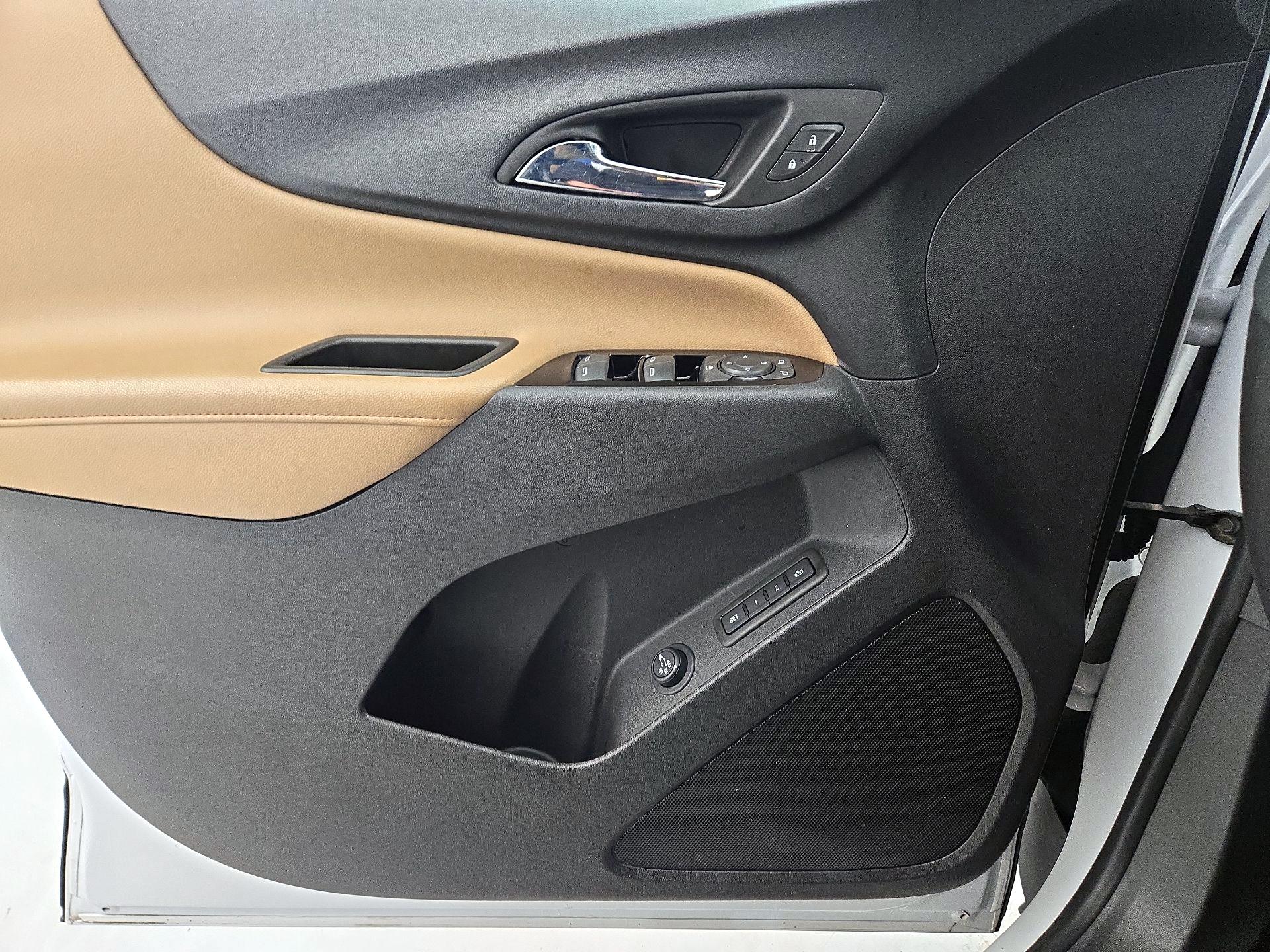 Thumbnail: 2023 Chevrolet Equinox - 12