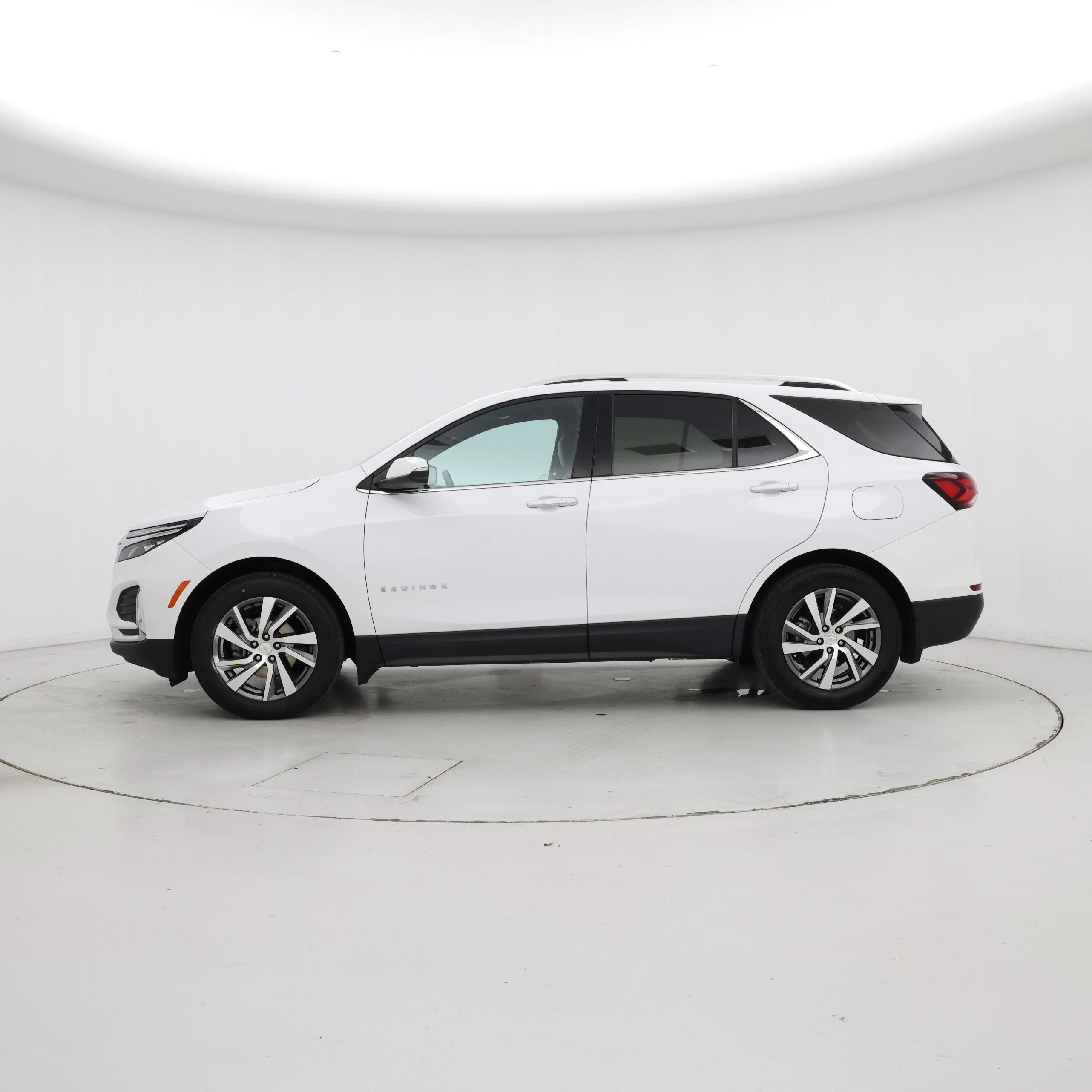 Thumbnail: 2023 Chevrolet Equinox - 3