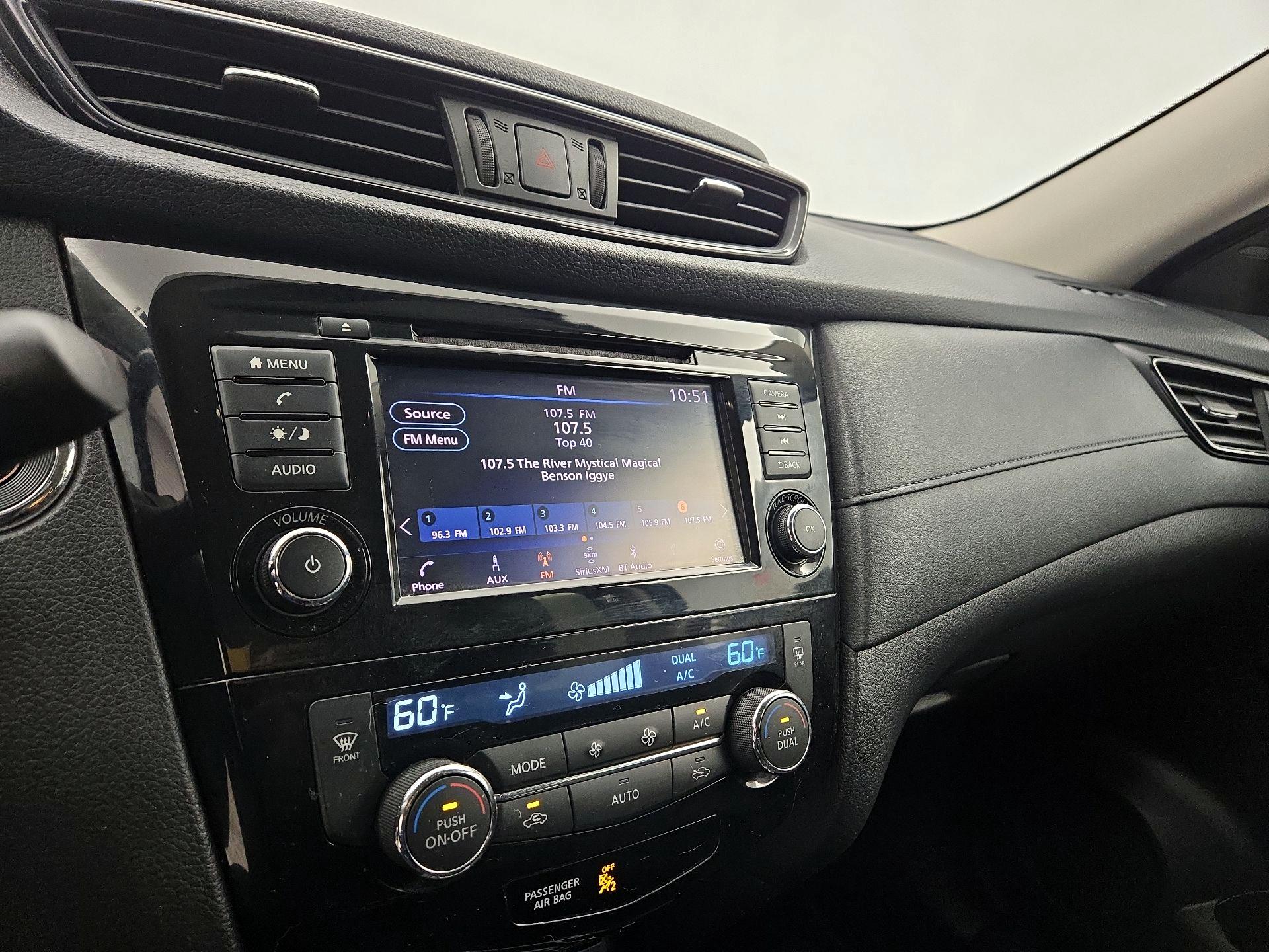 Thumbnail: 2018 Nissan Rogue - 15
