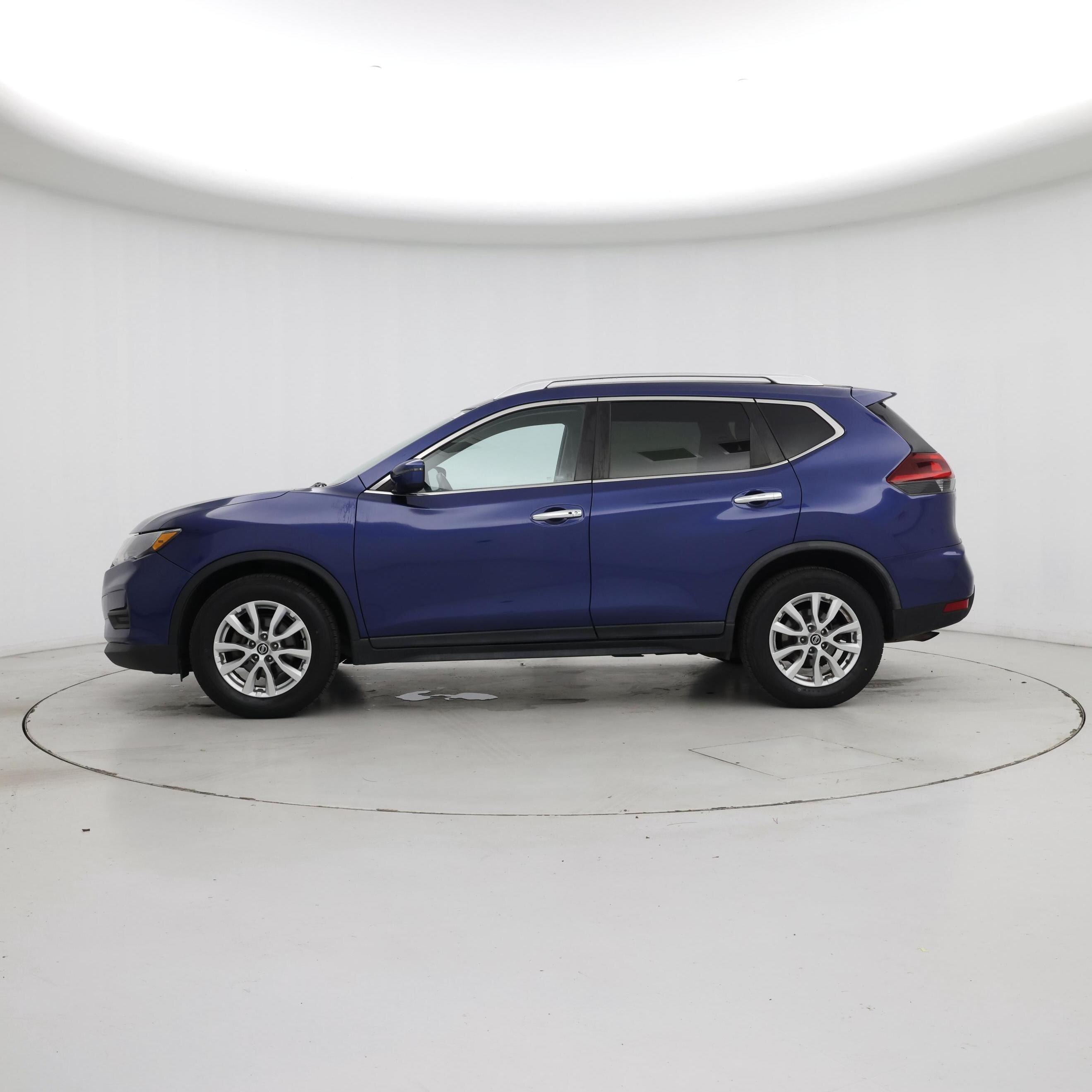 Thumbnail: 2018 Nissan Rogue - 3