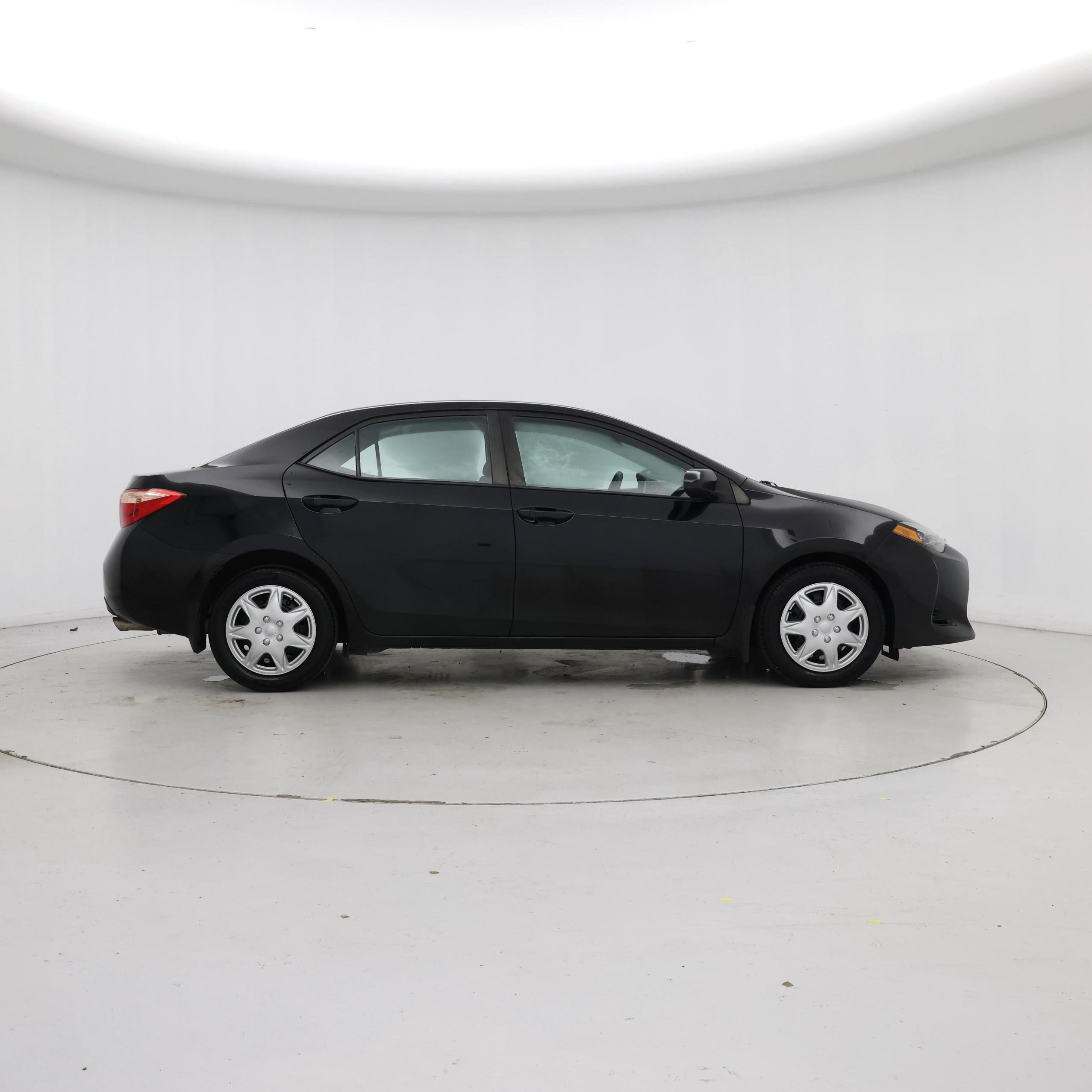 Thumbnail: 2018 Toyota Corolla - 7