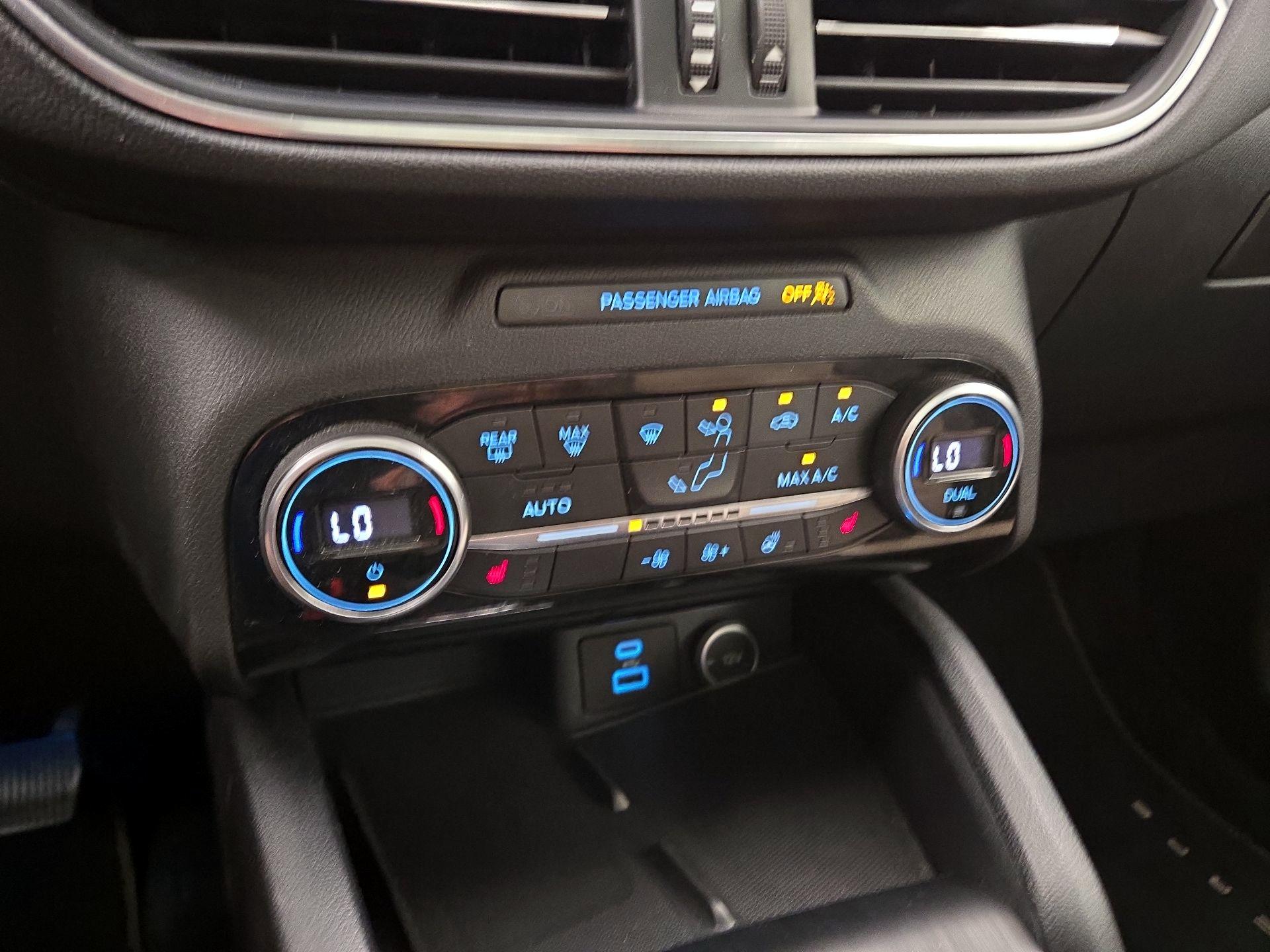 Thumbnail: 2021 Ford Escape - 17