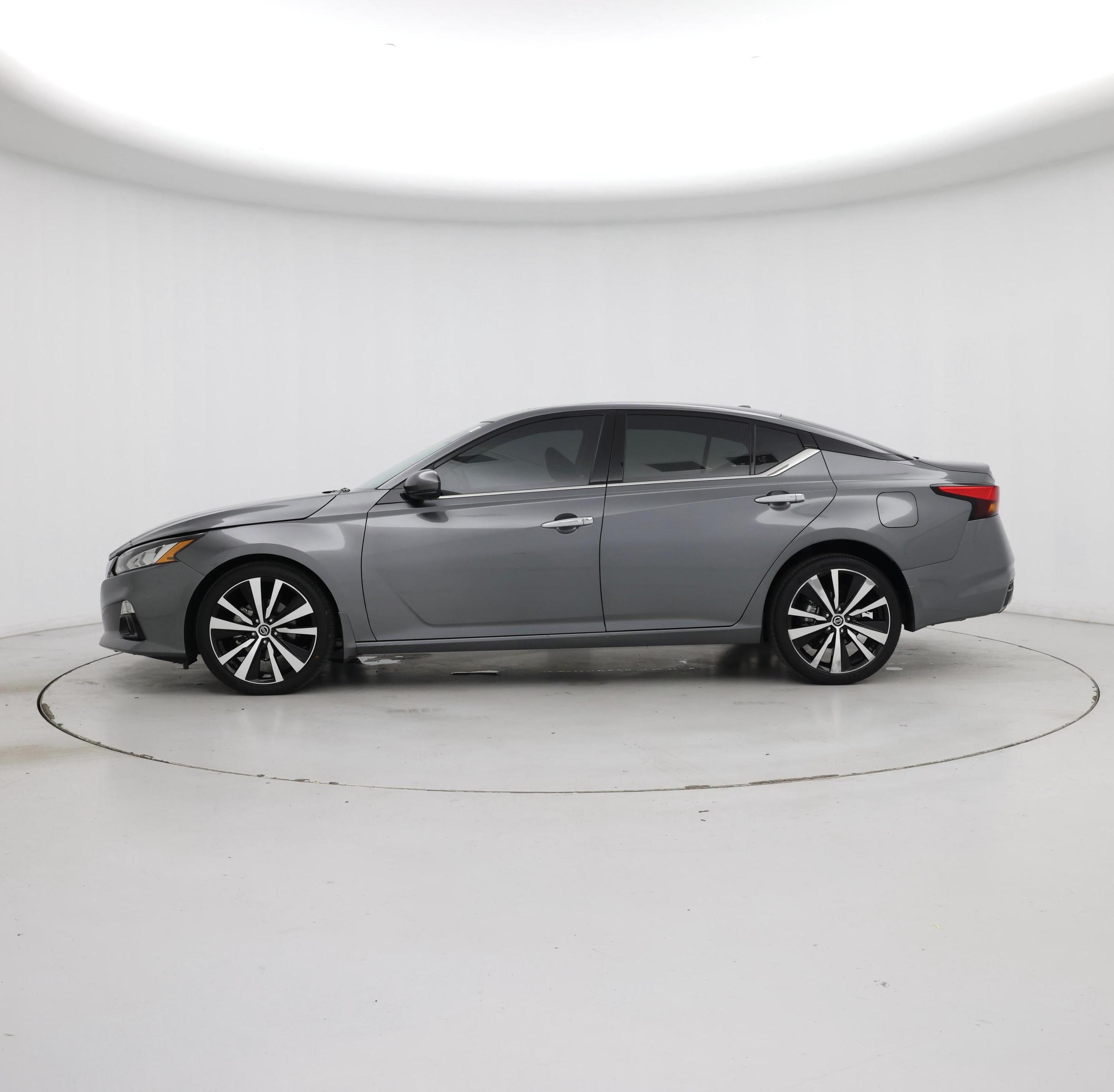 Thumbnail: 2021 Nissan Altima - 3