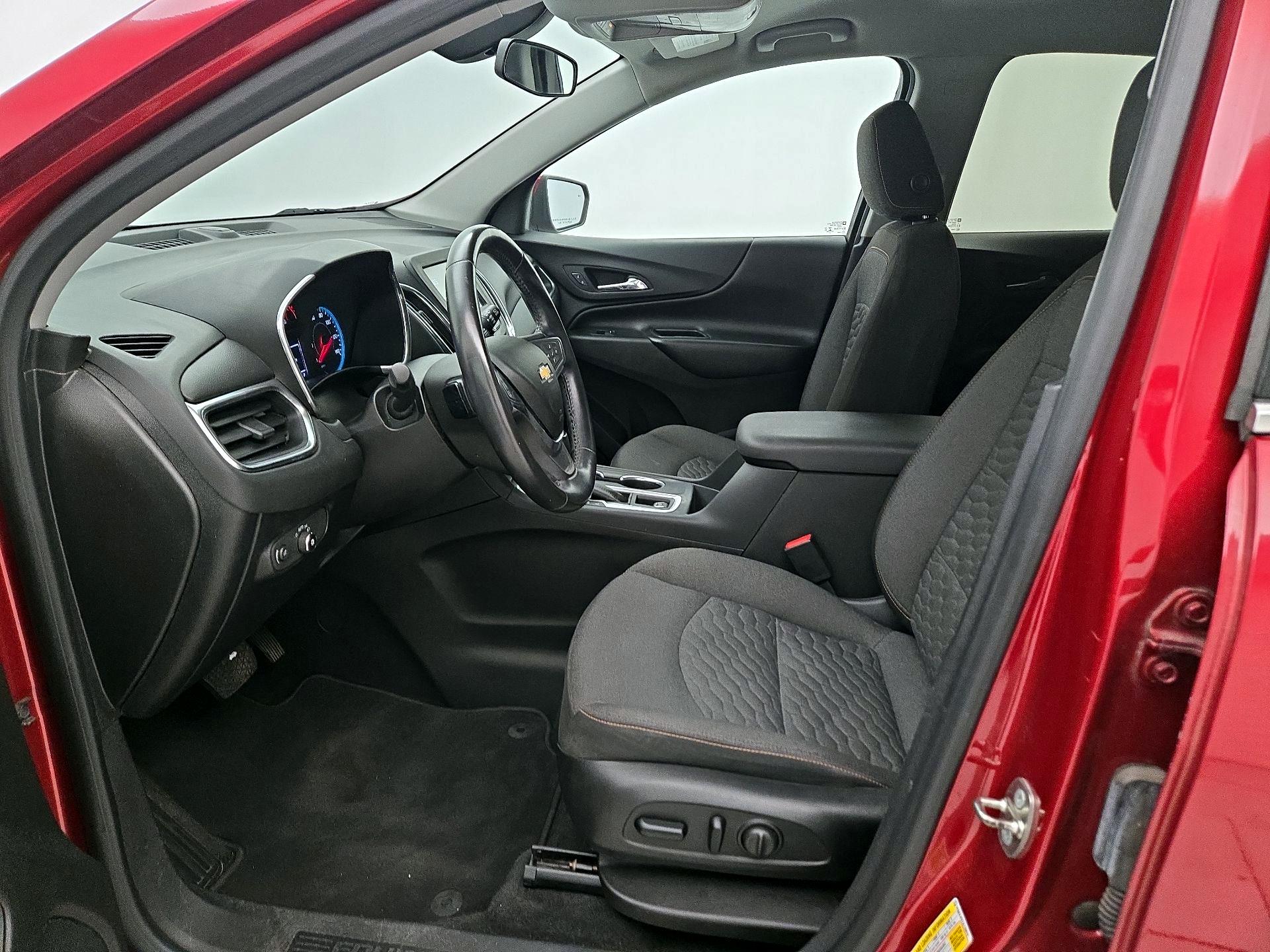 Thumbnail: 2018 Chevrolet Equinox - 11