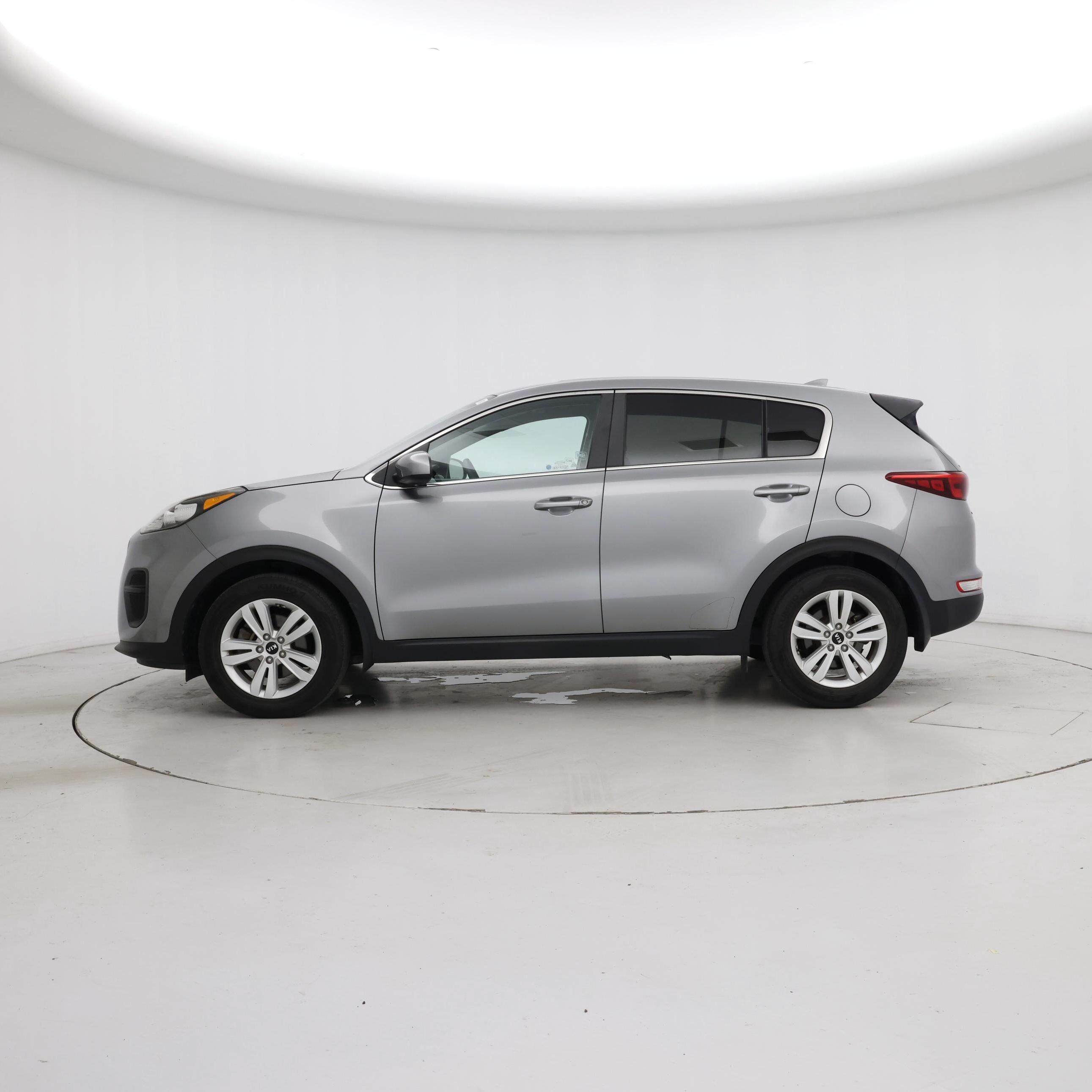 Thumbnail: 2019 Kia Sportage - 3