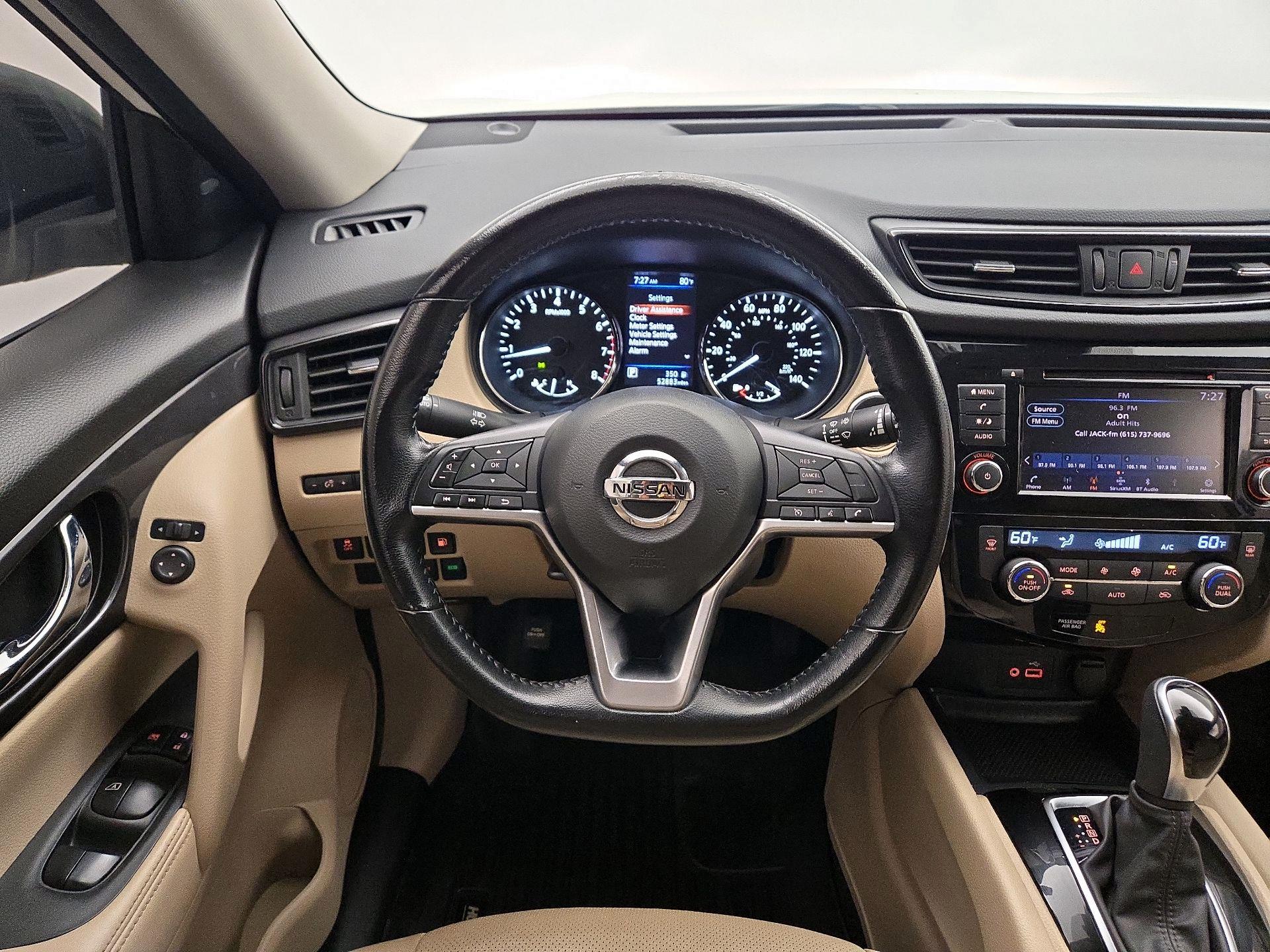 Thumbnail: 2020 Nissan Rogue - 10