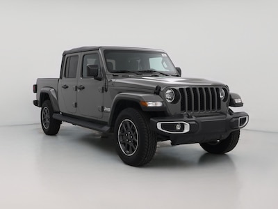 Gray 2021 Jeep Gladiator Overland