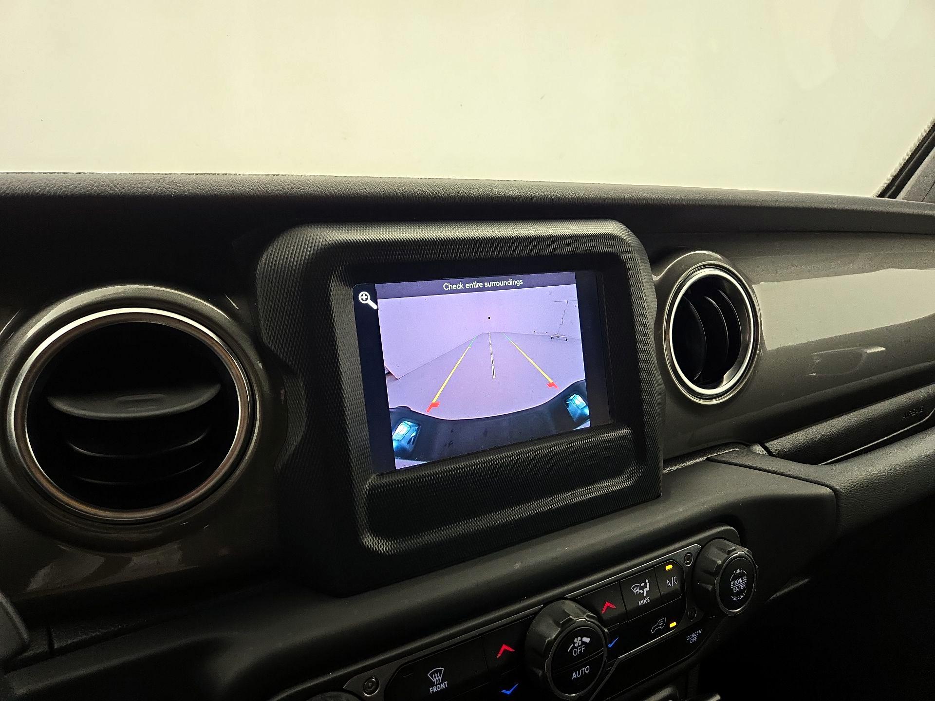 Thumbnail: 2021 Jeep Gladiator - 14