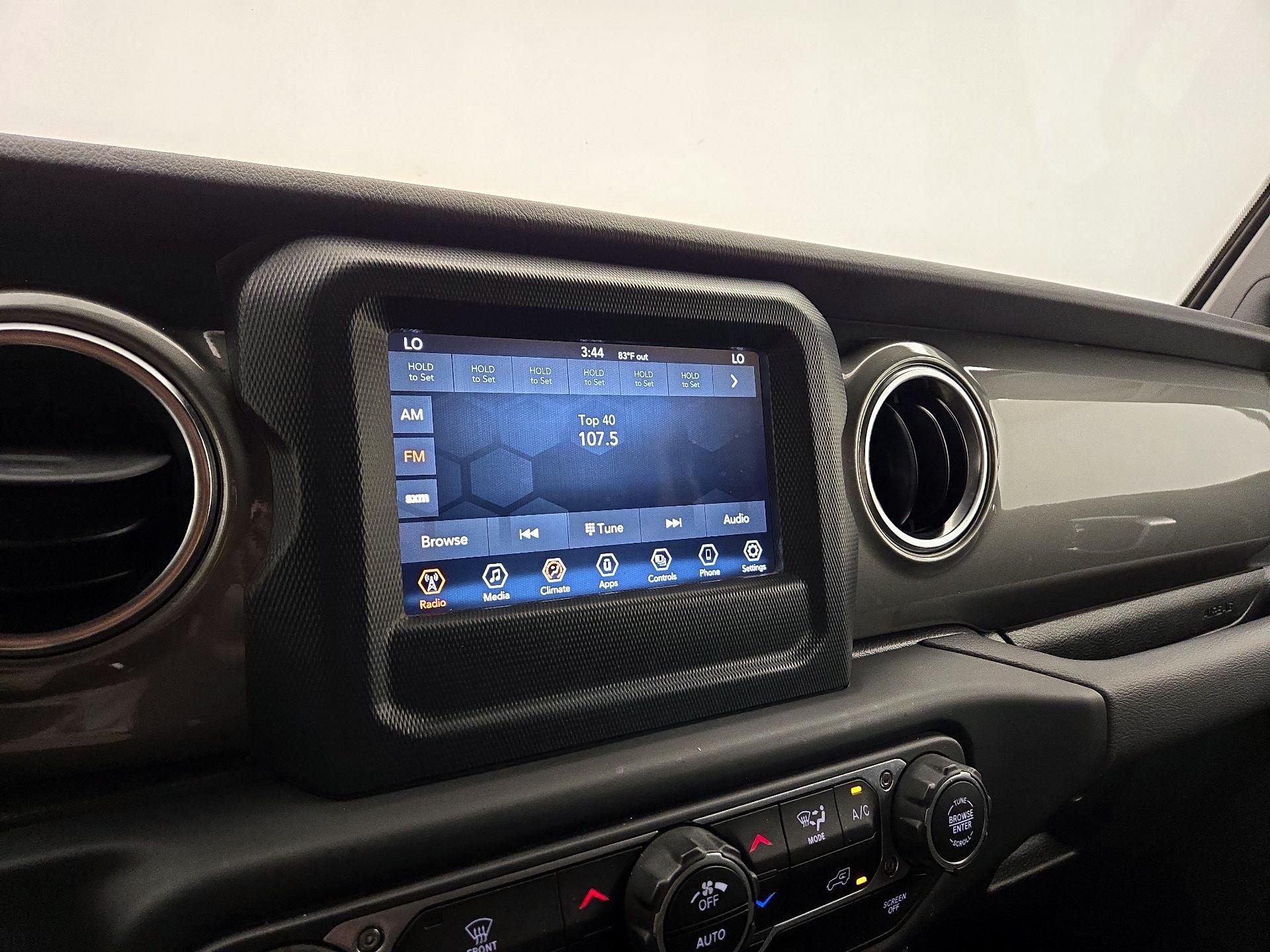 Thumbnail: 2021 Jeep Gladiator - 15