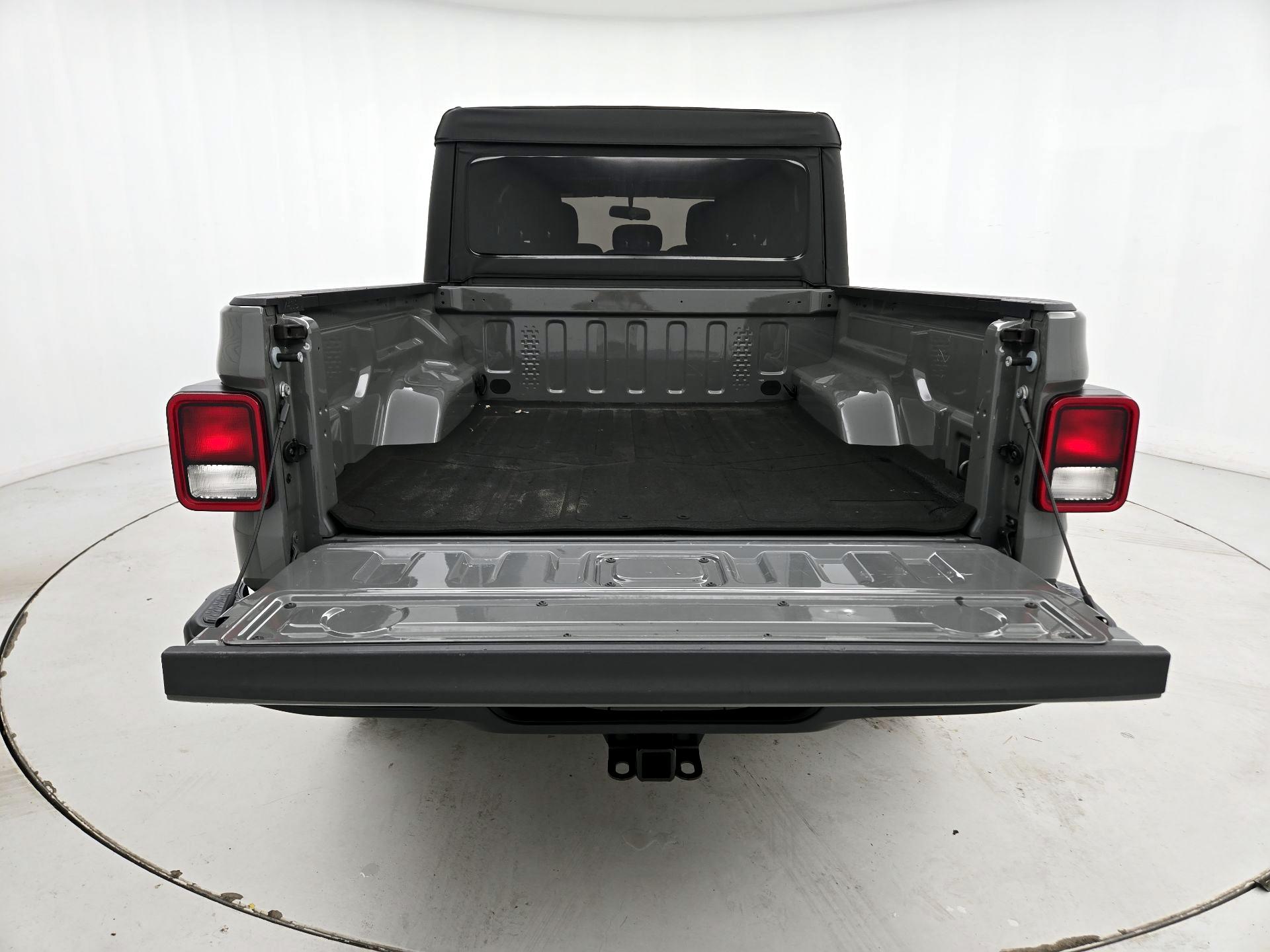 Thumbnail: 2021 Jeep Gladiator - 20