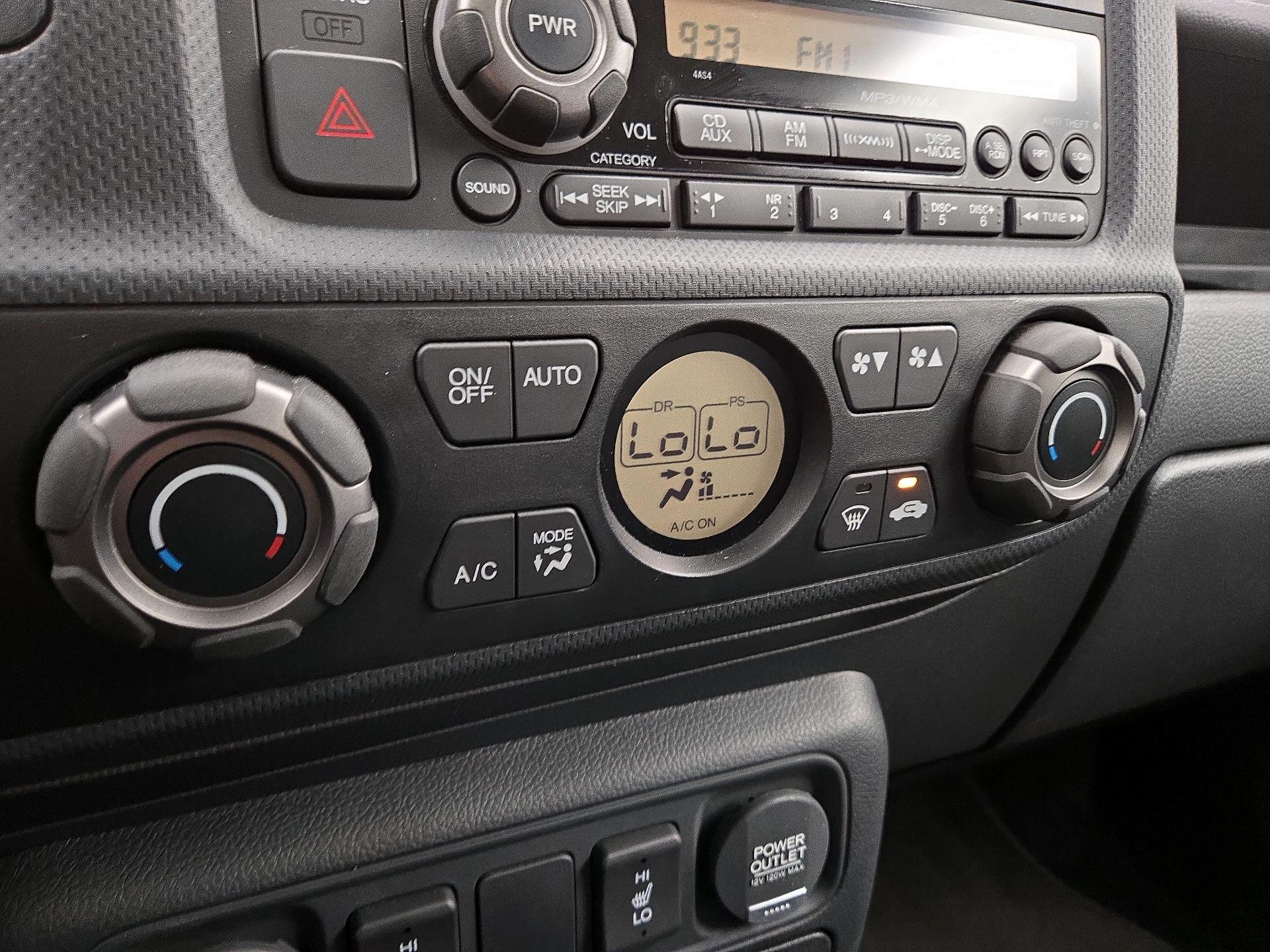 Thumbnail: 2014 Honda Ridgeline - 17