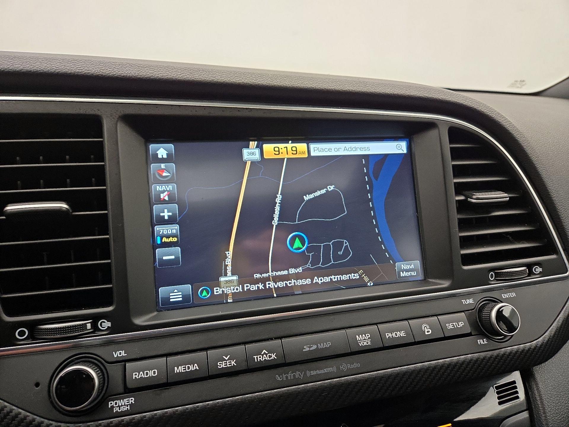 Thumbnail: 2018 Hyundai Elantra - 14