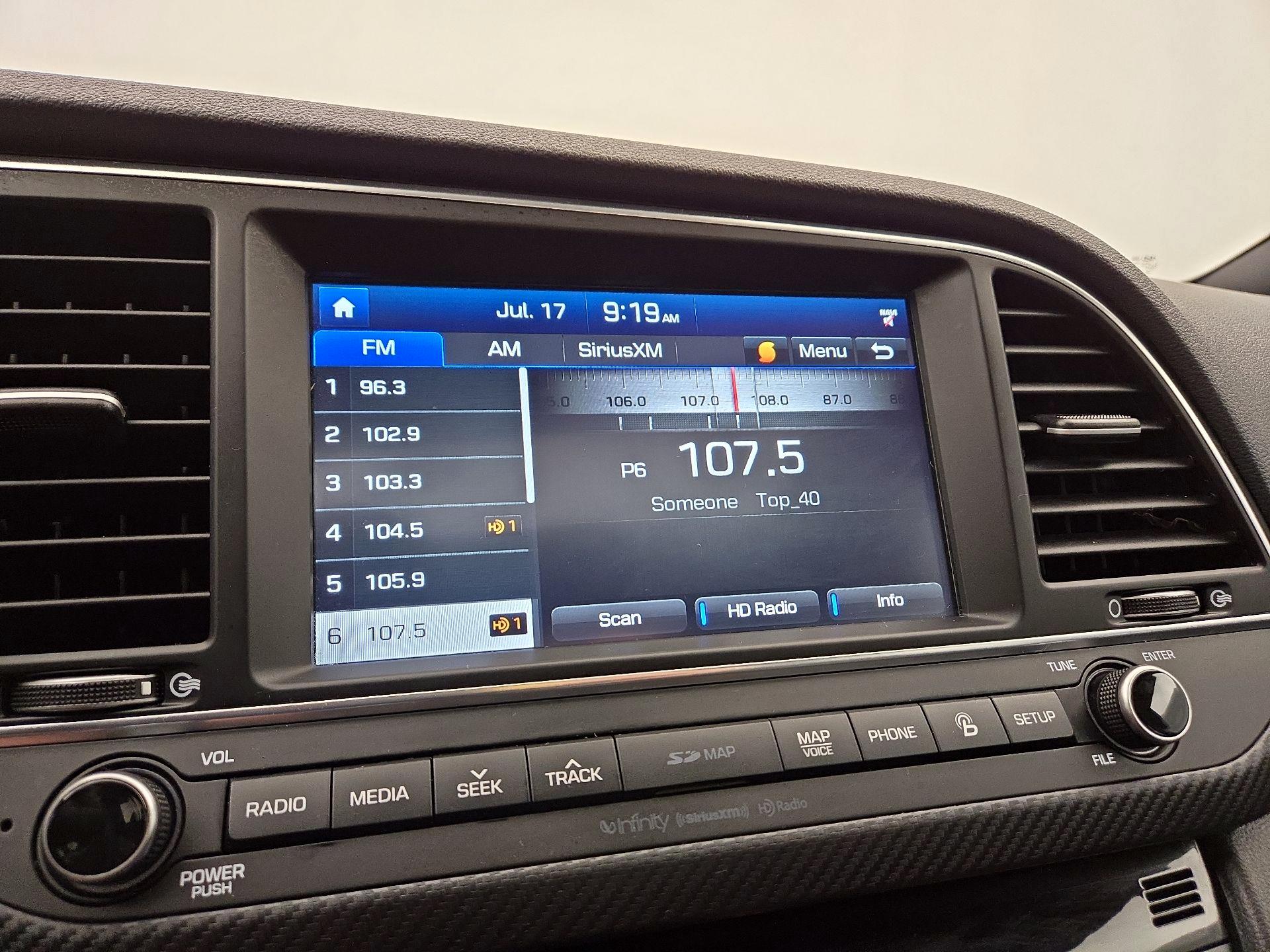 Thumbnail: 2018 Hyundai Elantra - 16