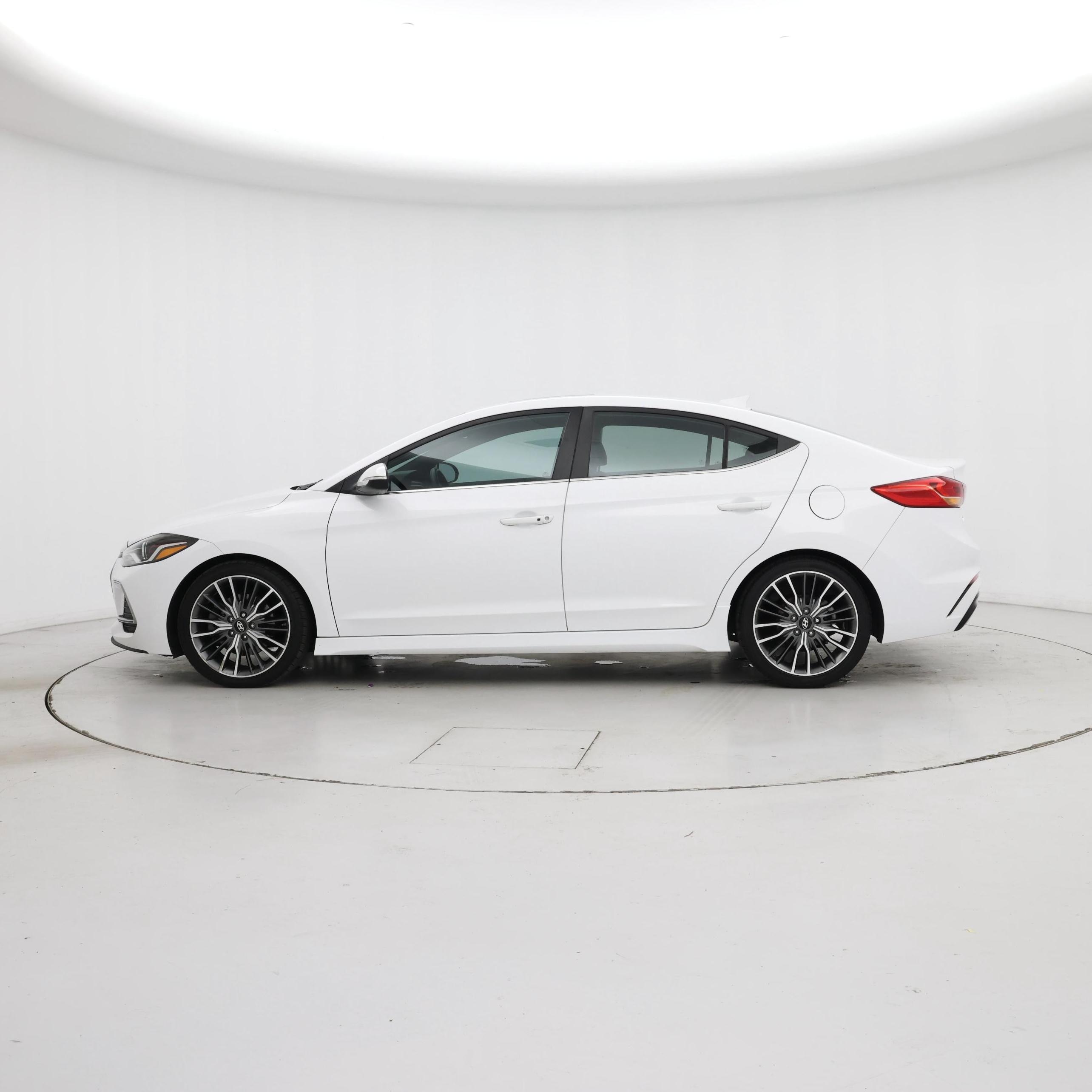 Thumbnail: 2018 Hyundai Elantra - 3