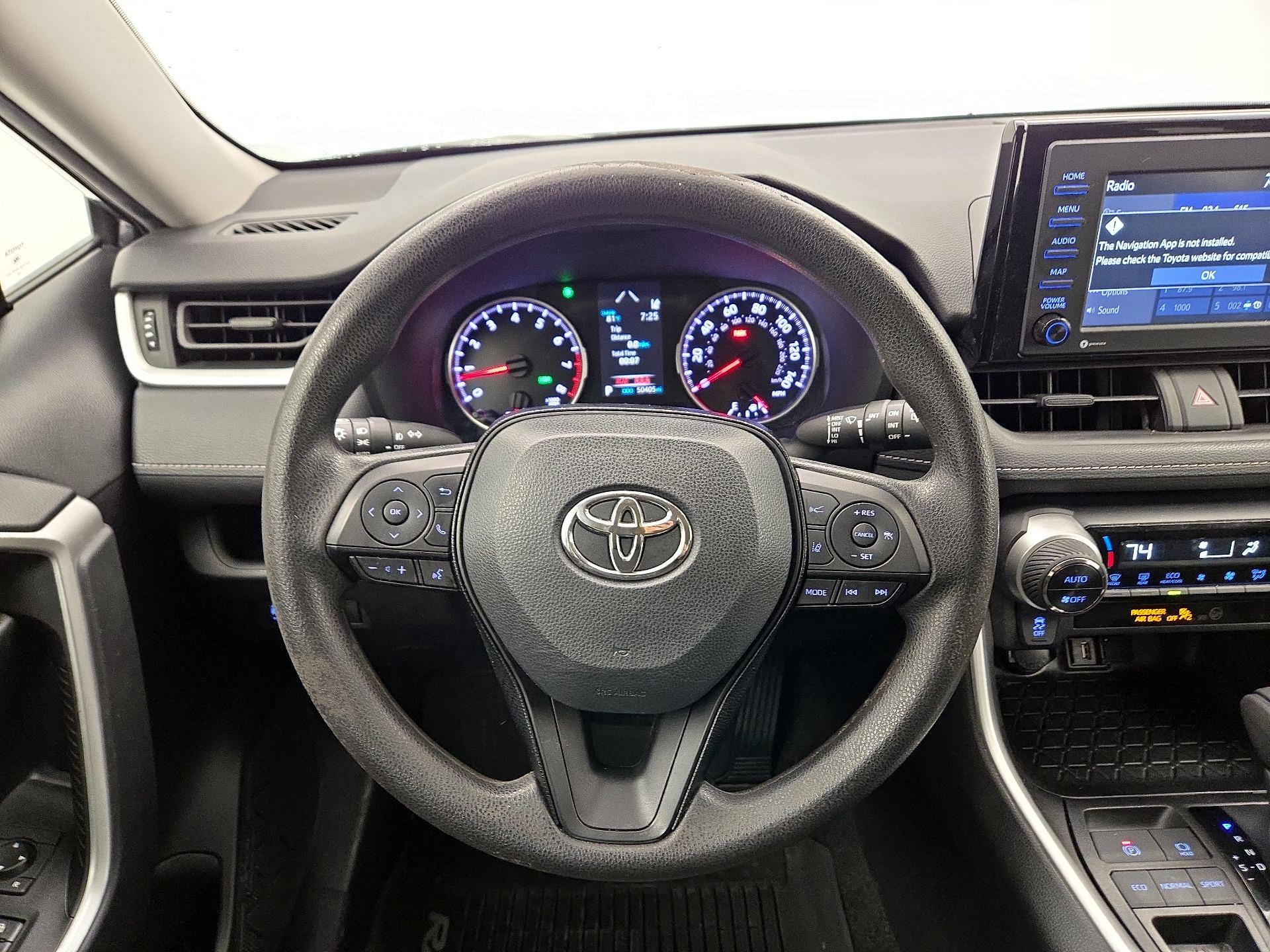 Thumbnail: 2021 Toyota RAV4 - 10