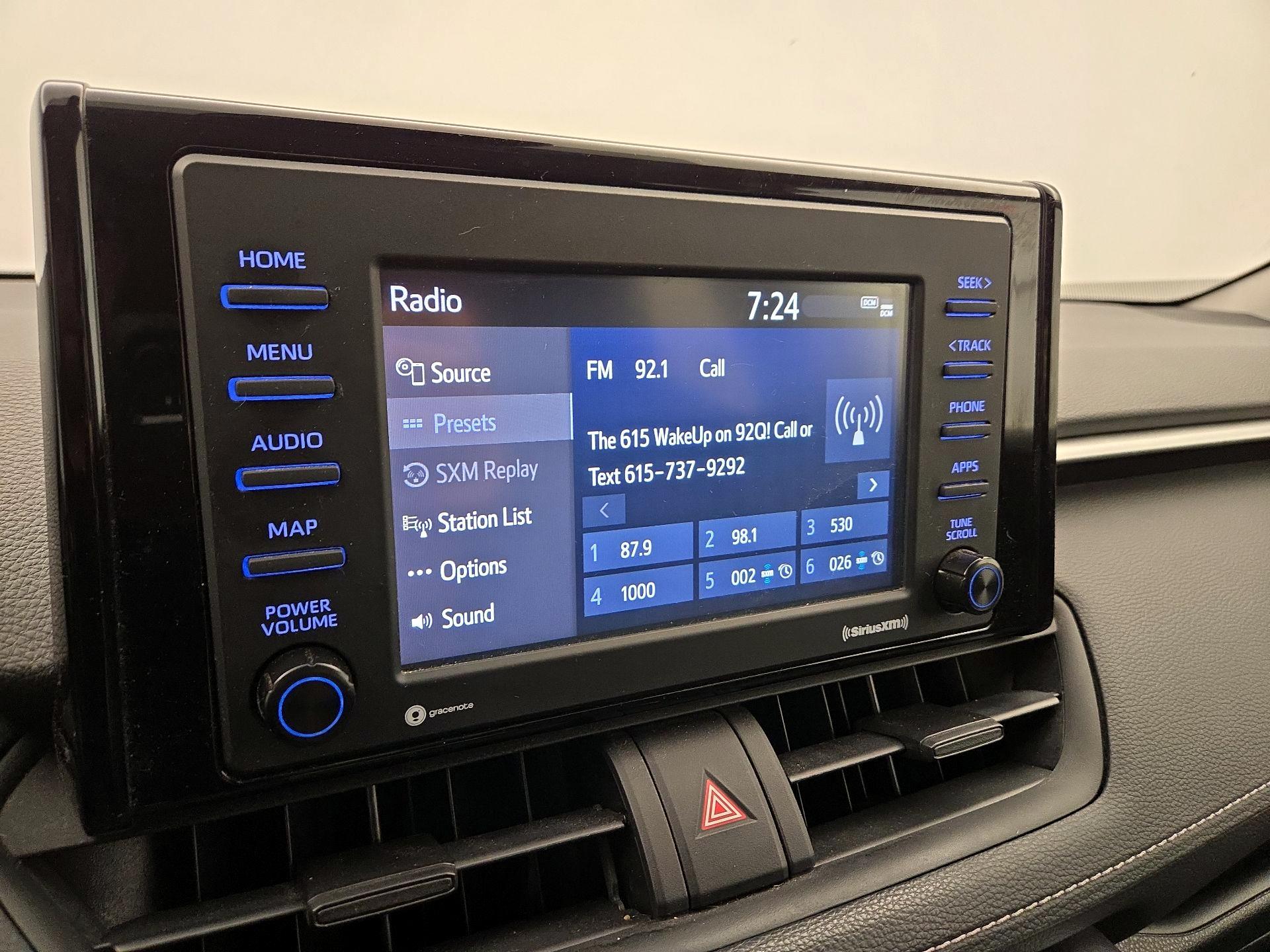 Thumbnail: 2021 Toyota RAV4 - 15