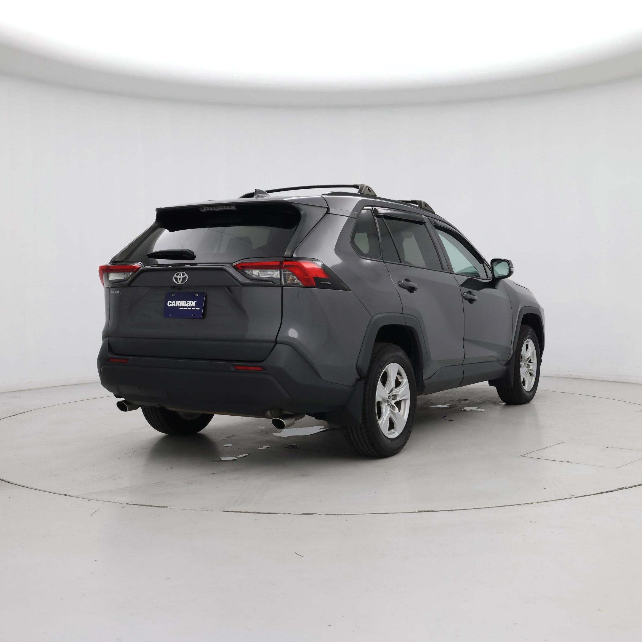 Thumbnail: 2021 Toyota RAV4 - 8