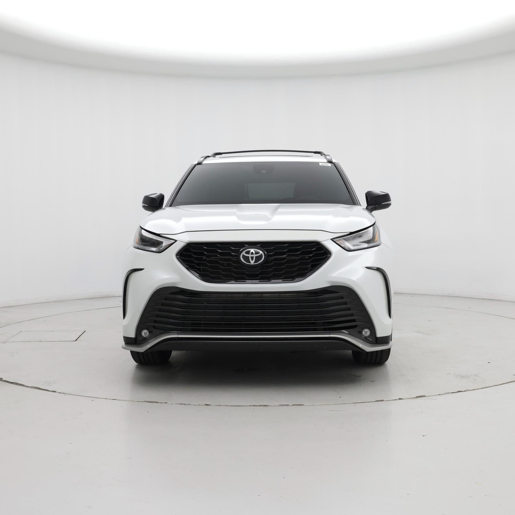Thumbnail: 2022 Toyota Highlander - 5