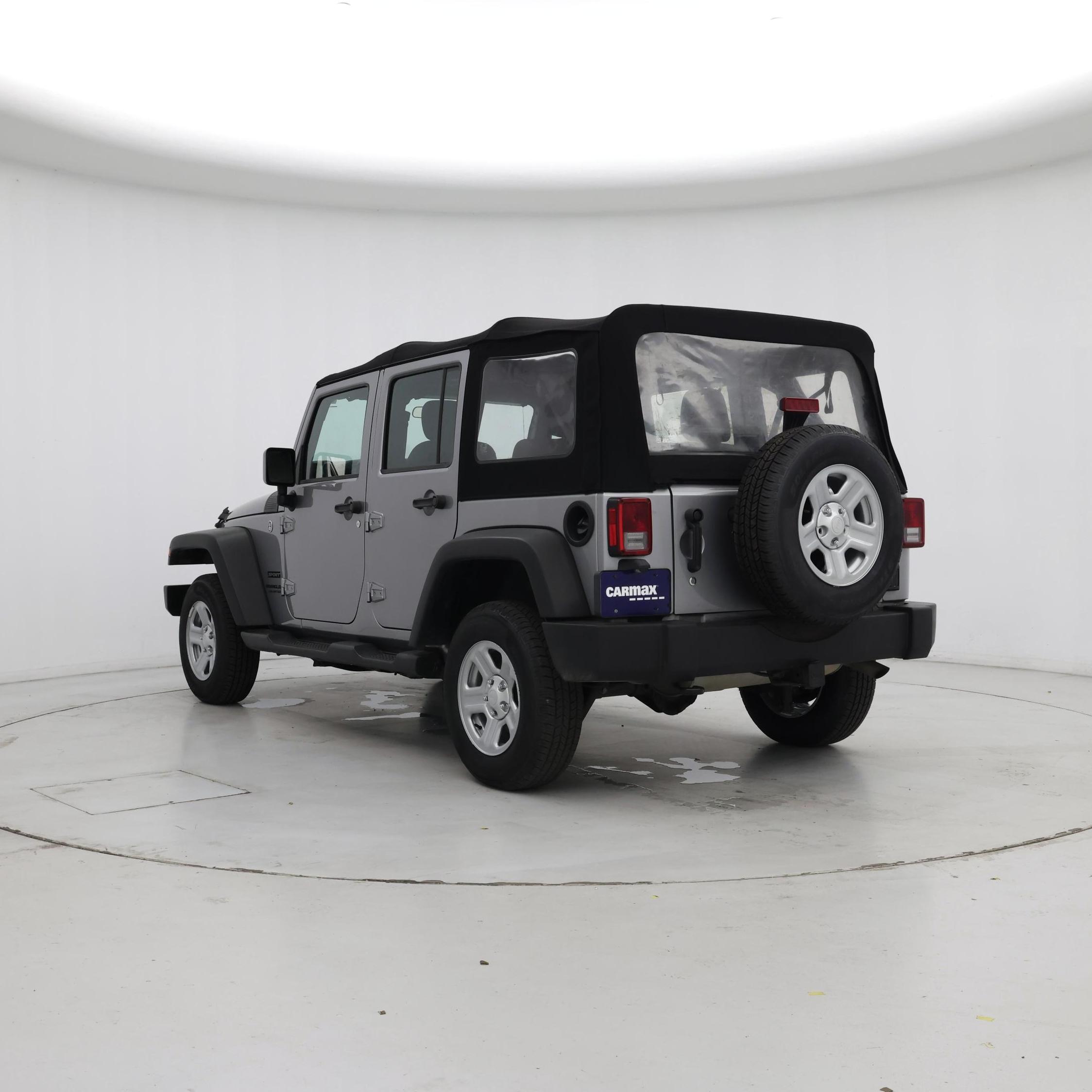 Thumbnail: 2017 Jeep Wrangler - 2