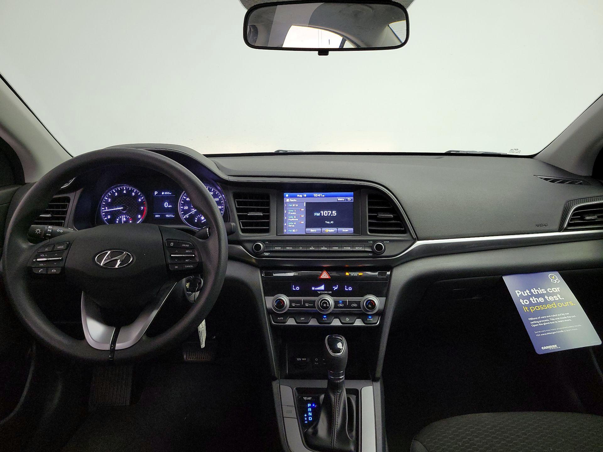 Thumbnail: 2020 Hyundai Elantra - 9