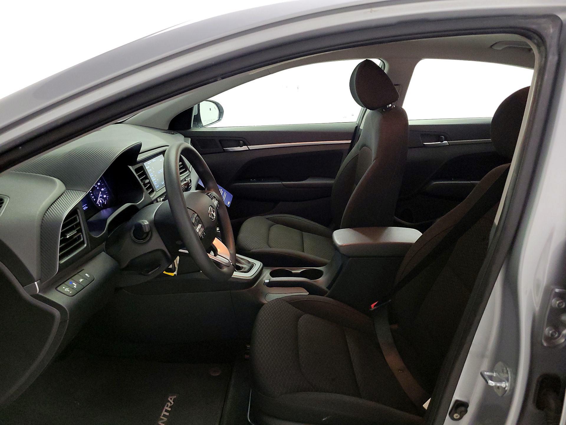 Thumbnail: 2020 Hyundai Elantra - 11