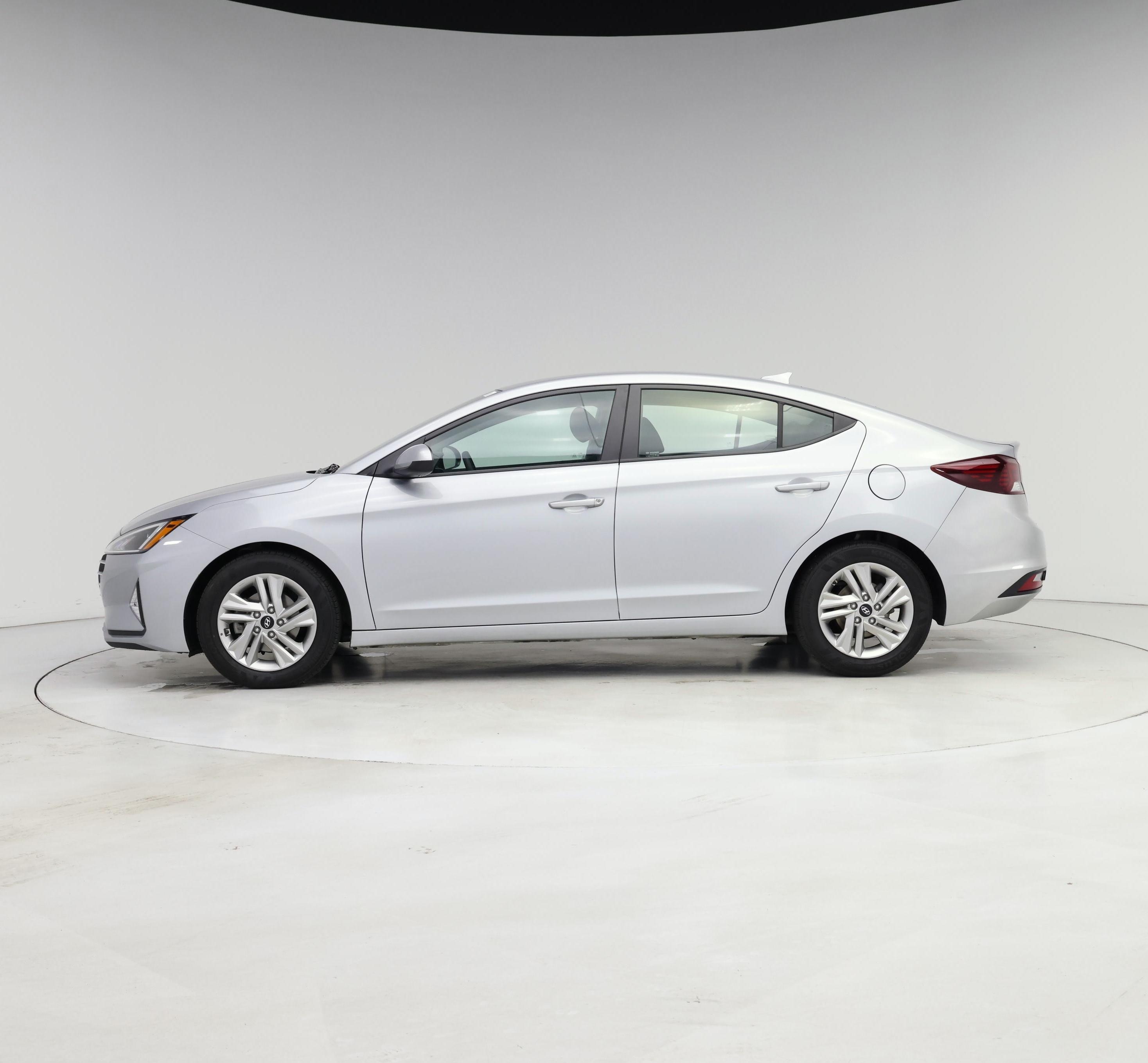 Thumbnail: 2020 Hyundai Elantra - 3