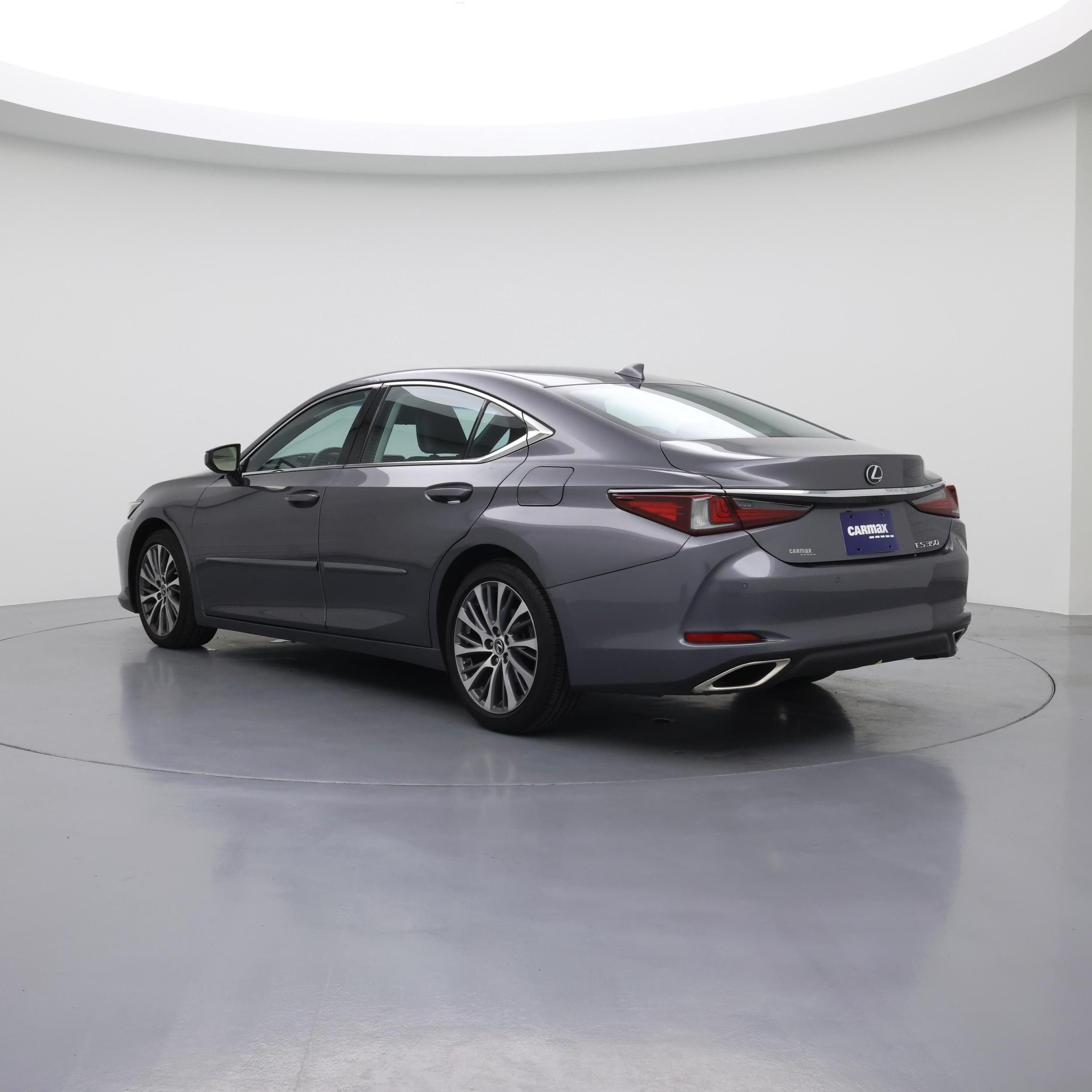 Thumbnail: 2021 Lexus ES - 2