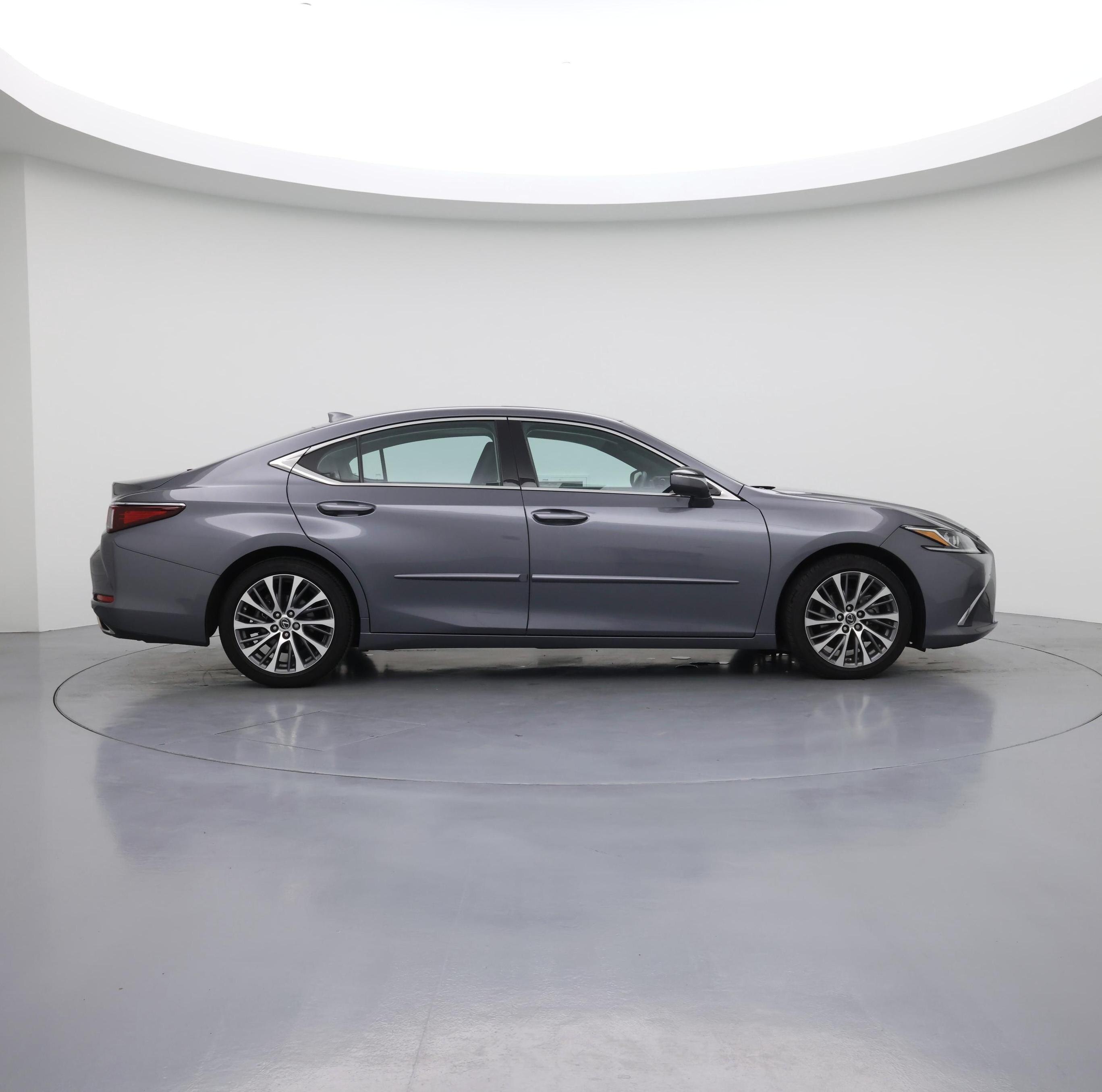 Thumbnail: 2021 Lexus ES - 7