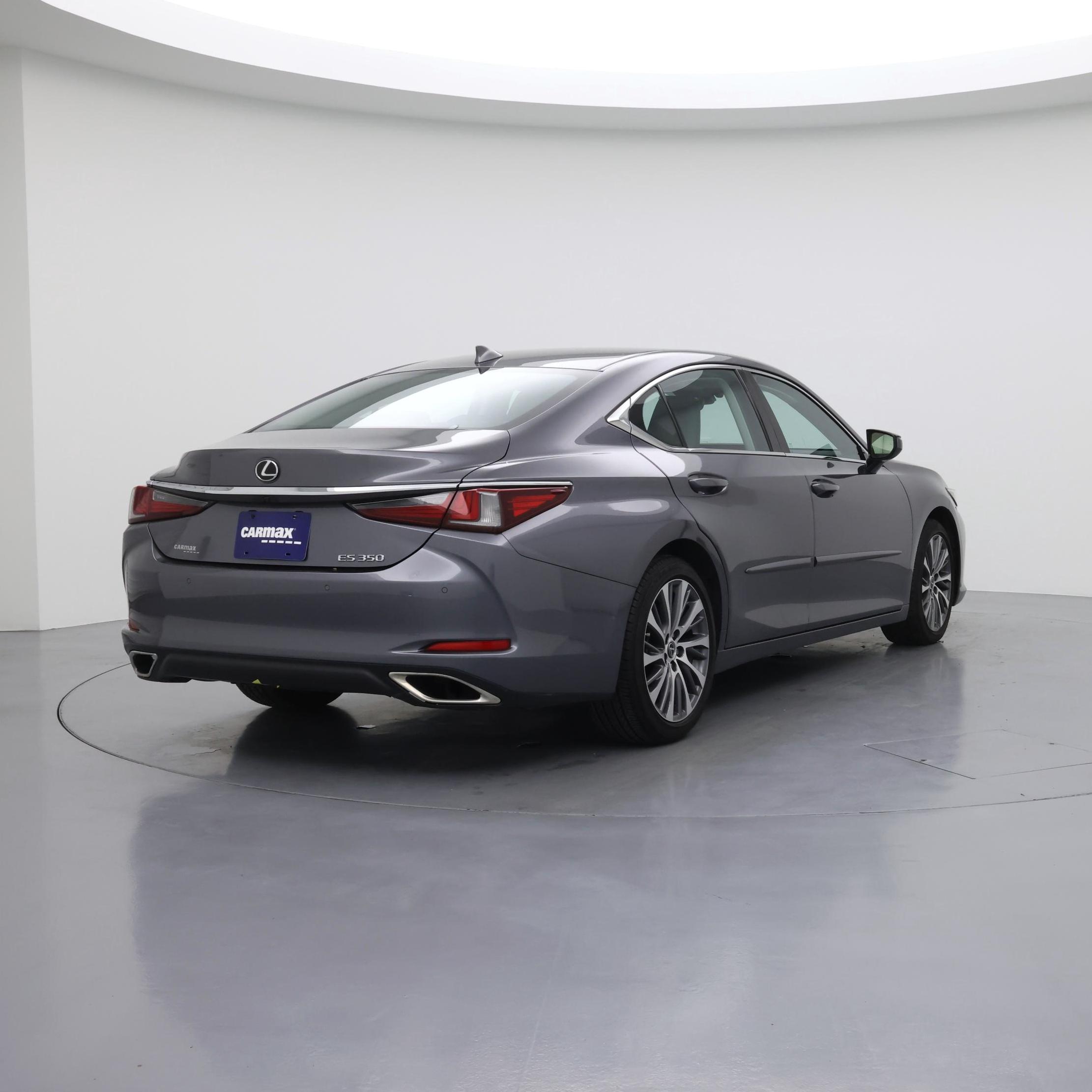 Thumbnail: 2021 Lexus ES - 8