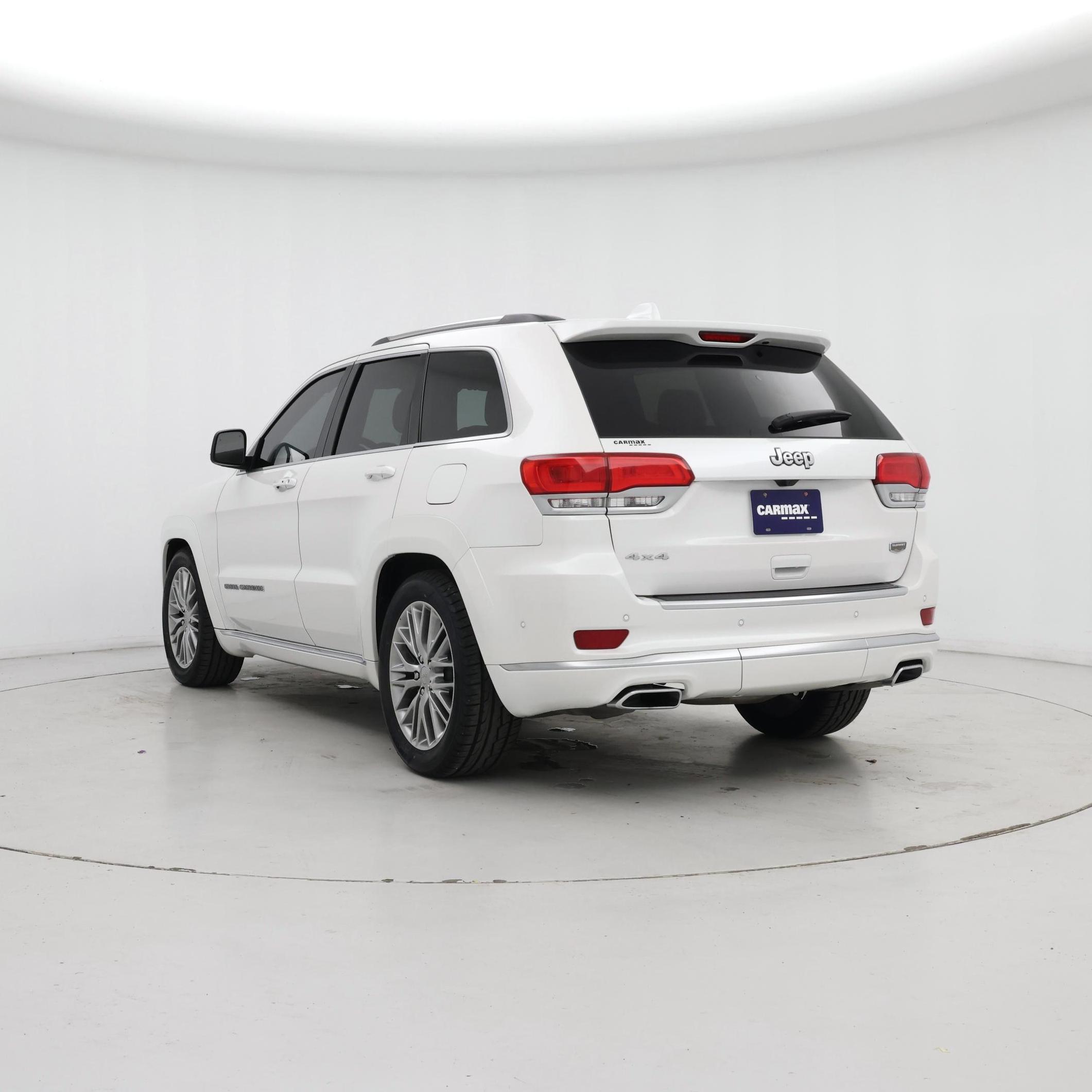 Thumbnail: 2017 Jeep Grand Cherokee - 2