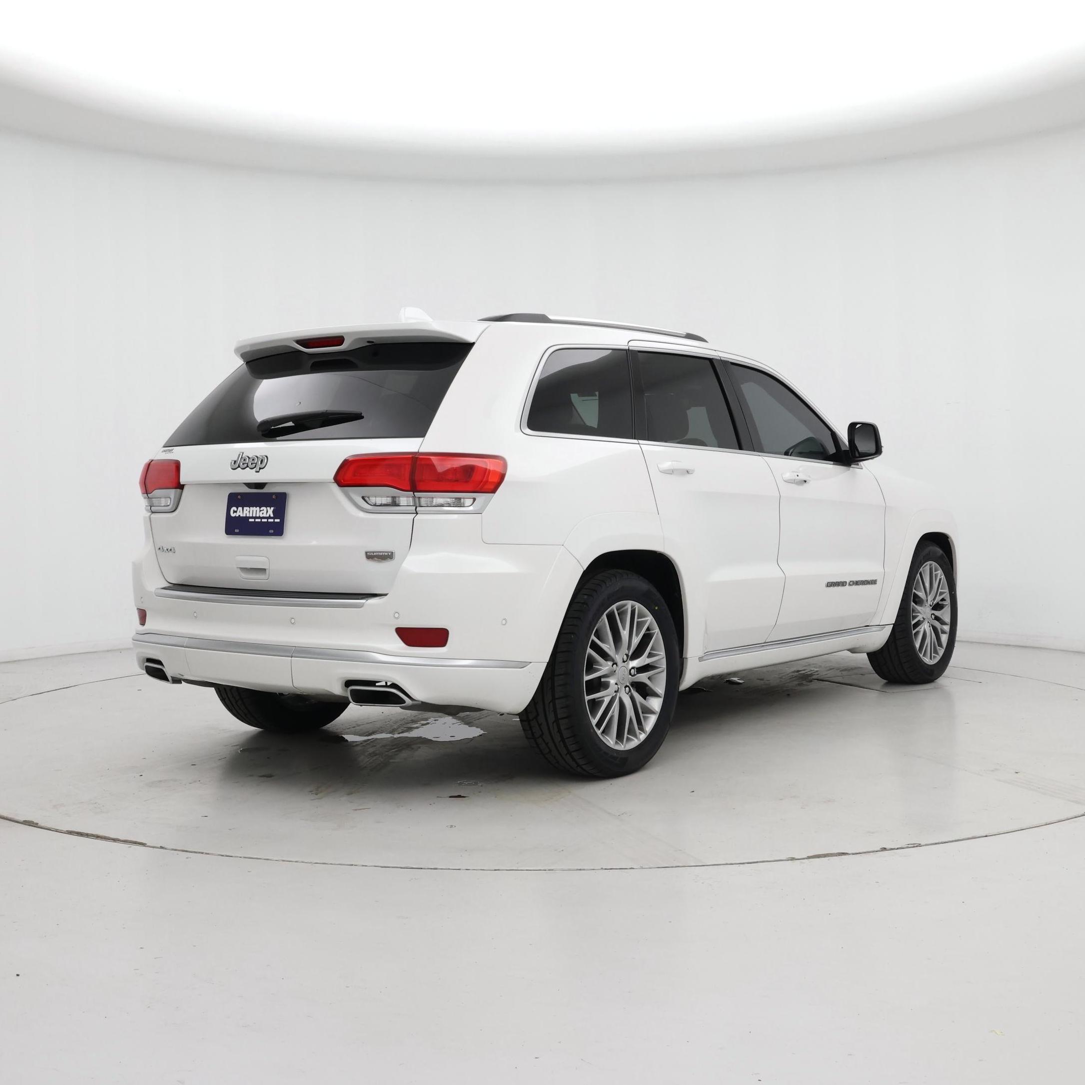 Thumbnail: 2017 Jeep Grand Cherokee - 8