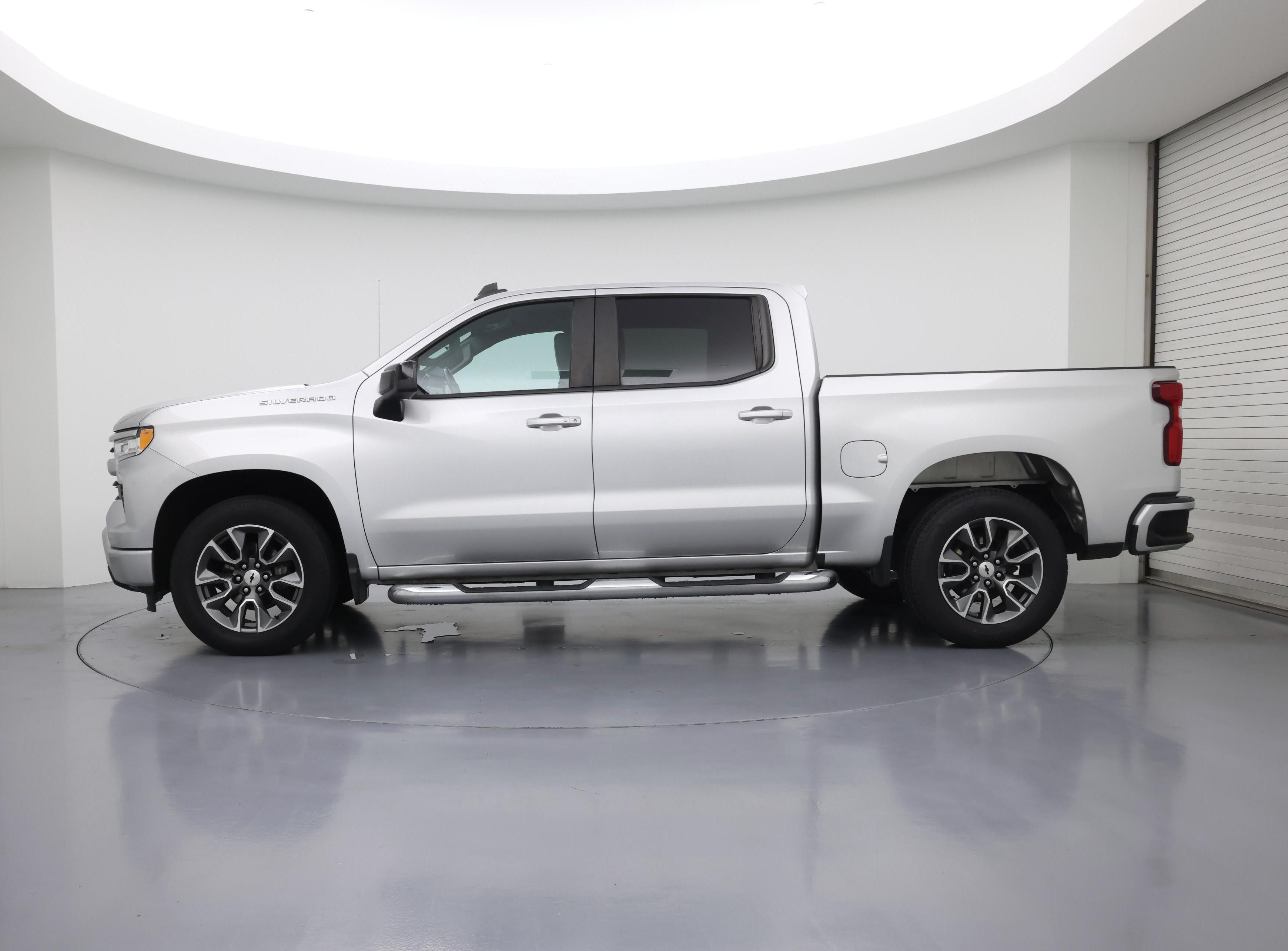 Thumbnail: 2022 Chevrolet Silverado 1500 - 3
