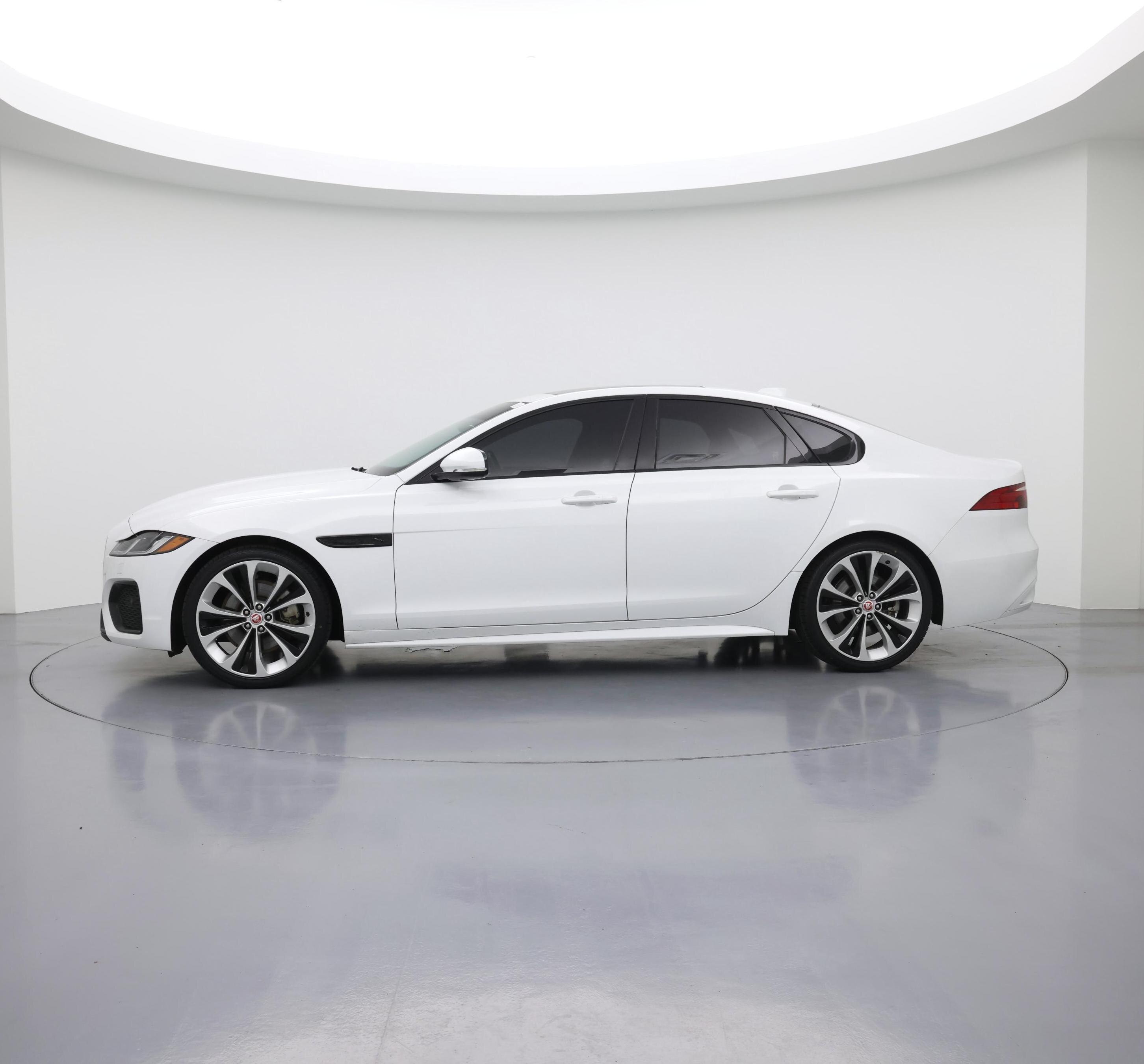 Thumbnail: 2022 Jaguar XF - 3