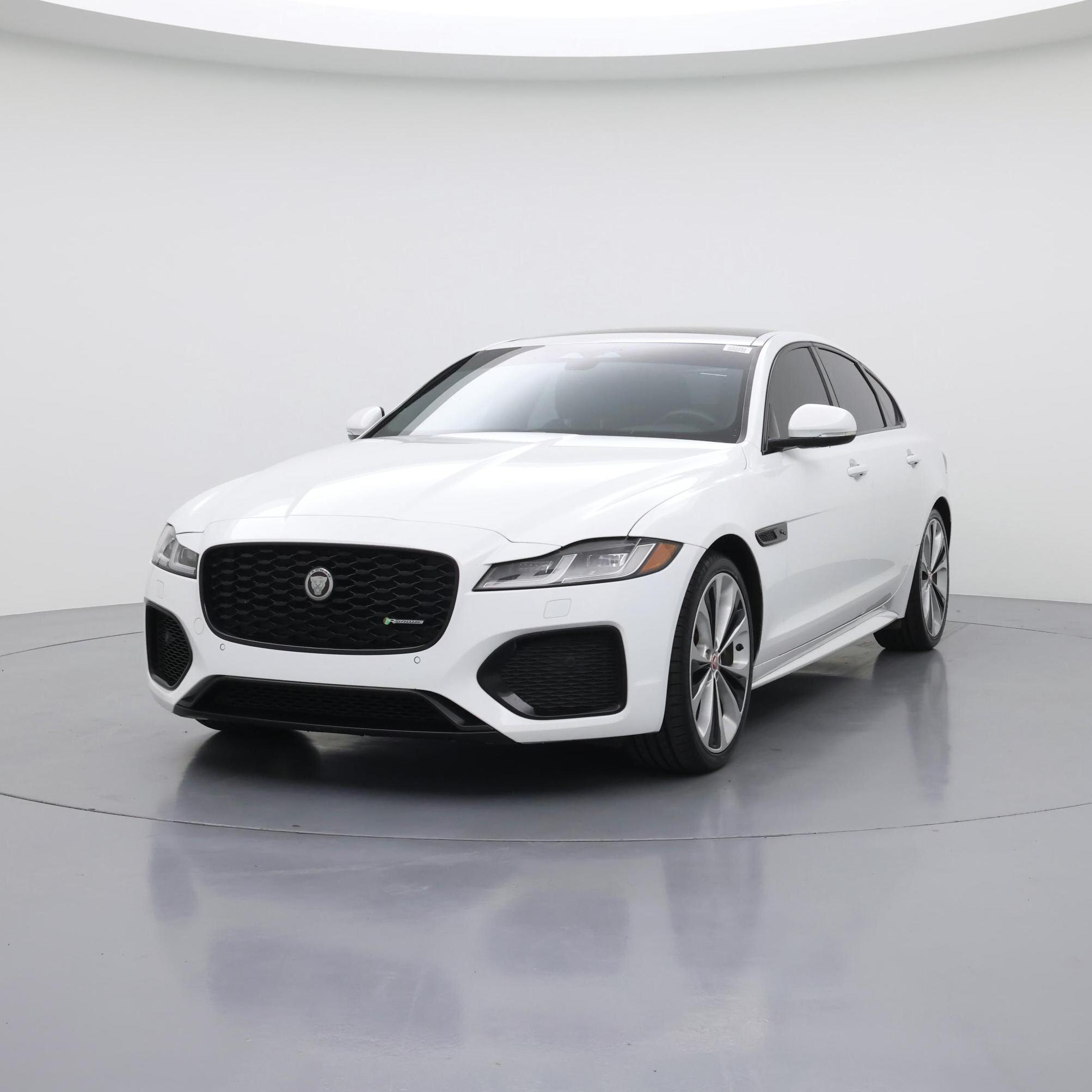 Thumbnail: 2022 Jaguar XF - 4