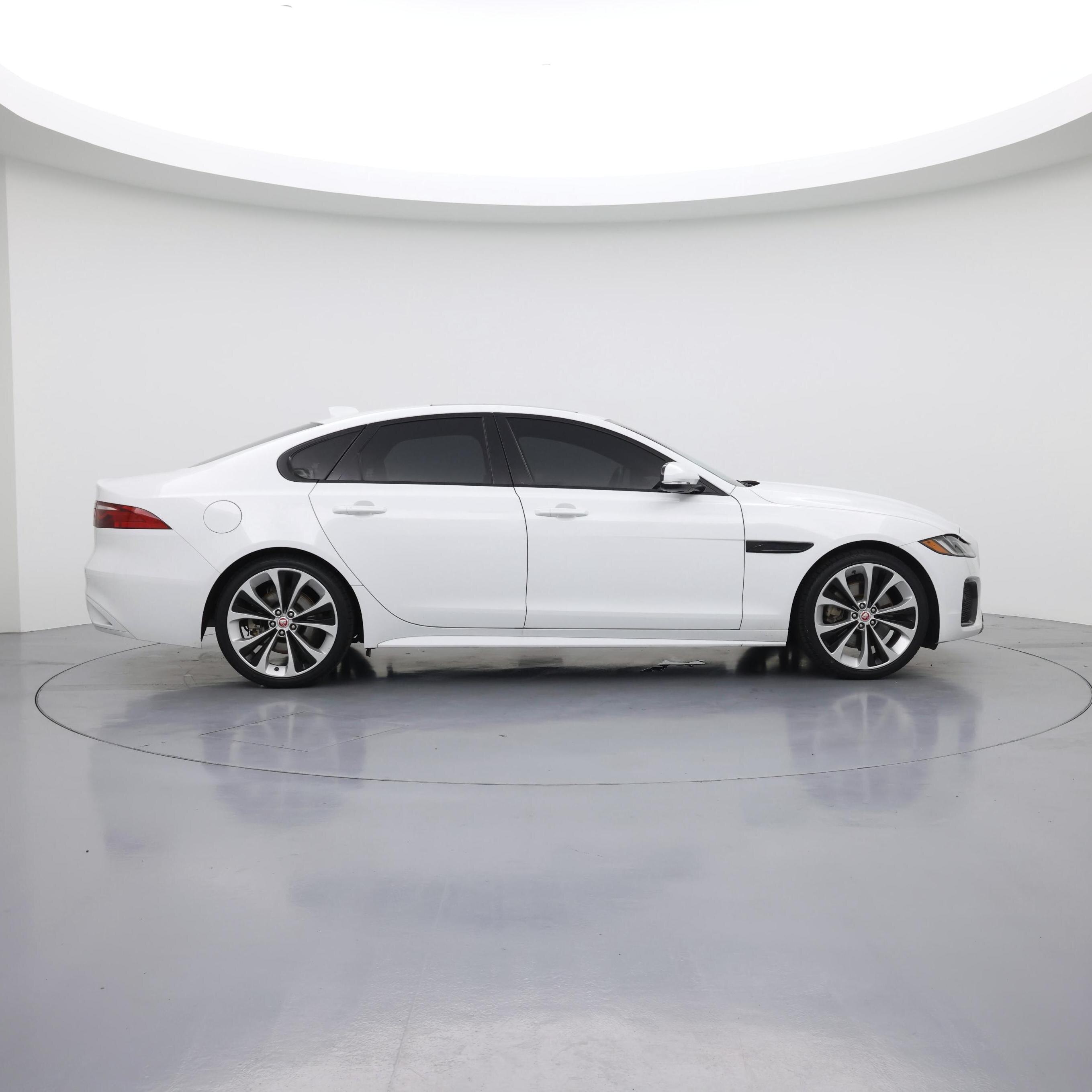 Thumbnail: 2022 Jaguar XF - 7