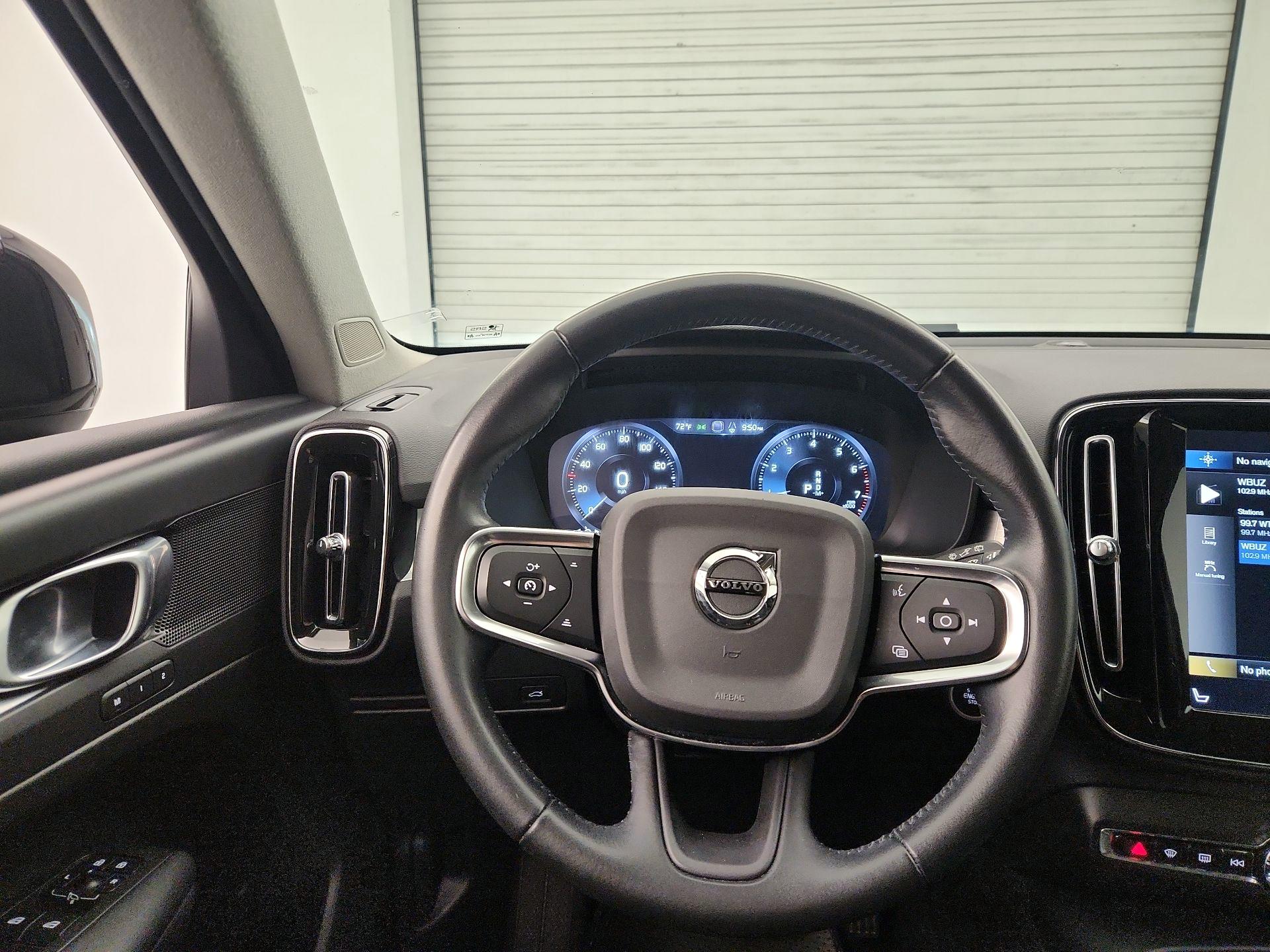 Thumbnail: 2020 Volvo XC40 - 10