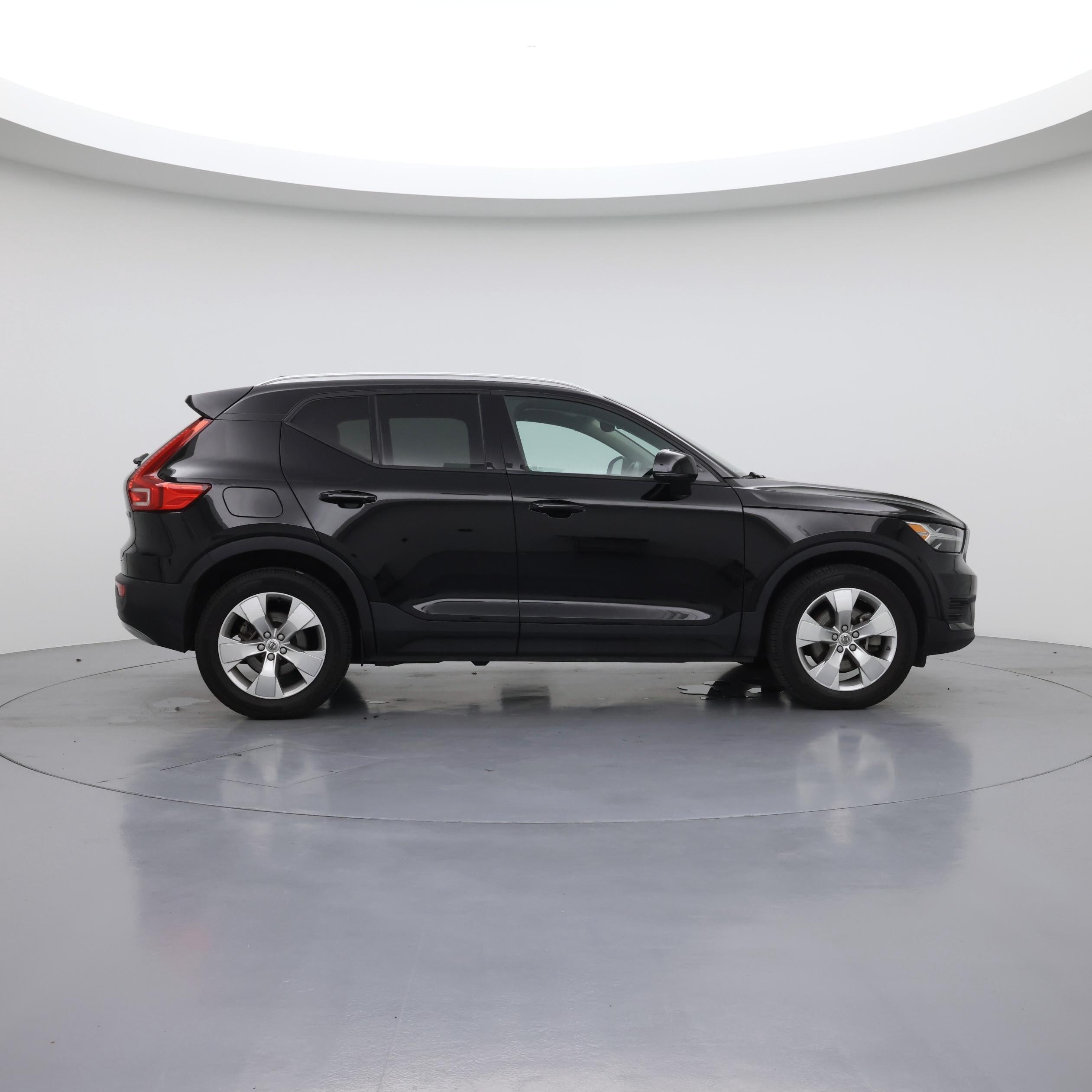 Thumbnail: 2020 Volvo XC40 - 7